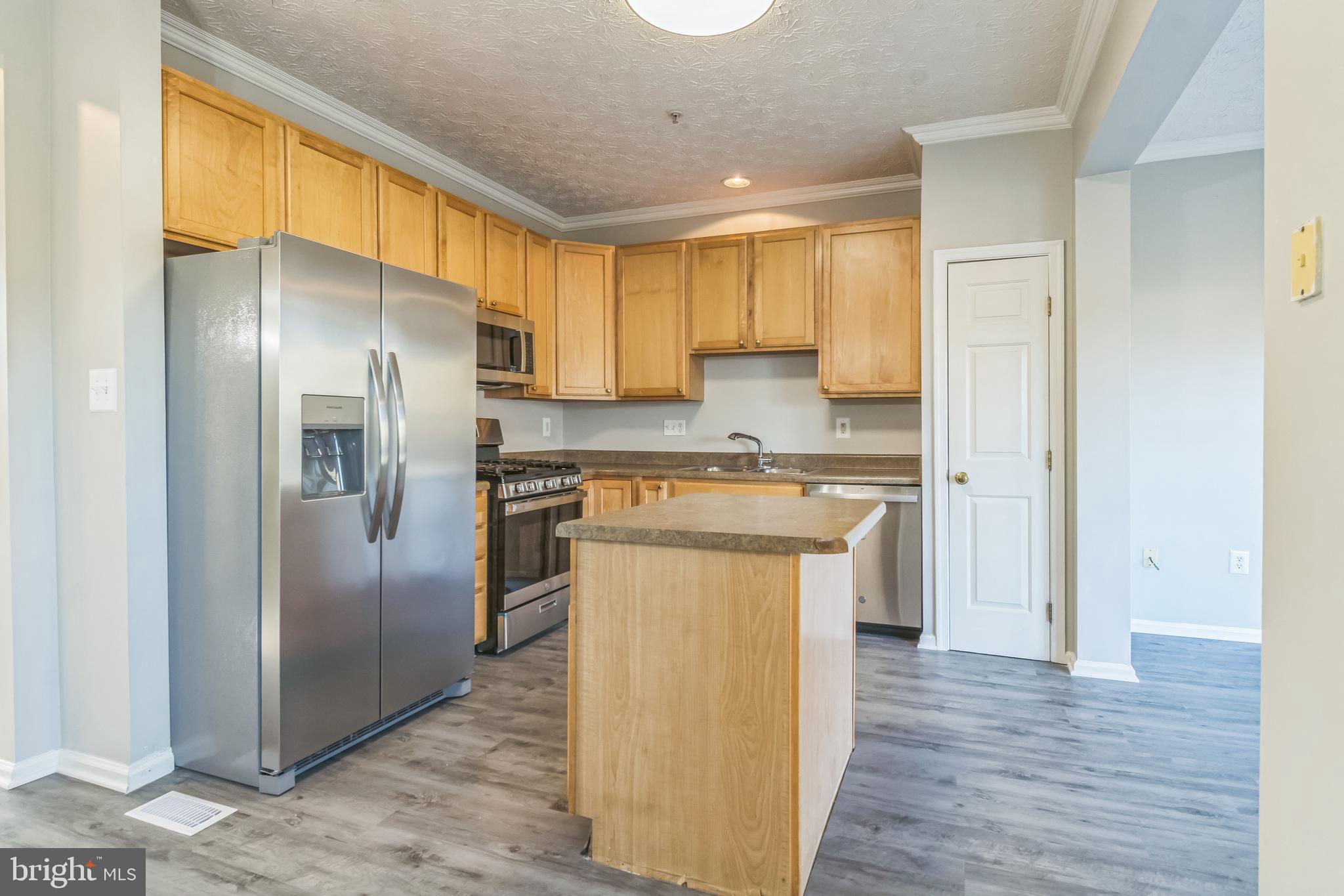 RUSSETT - Residential