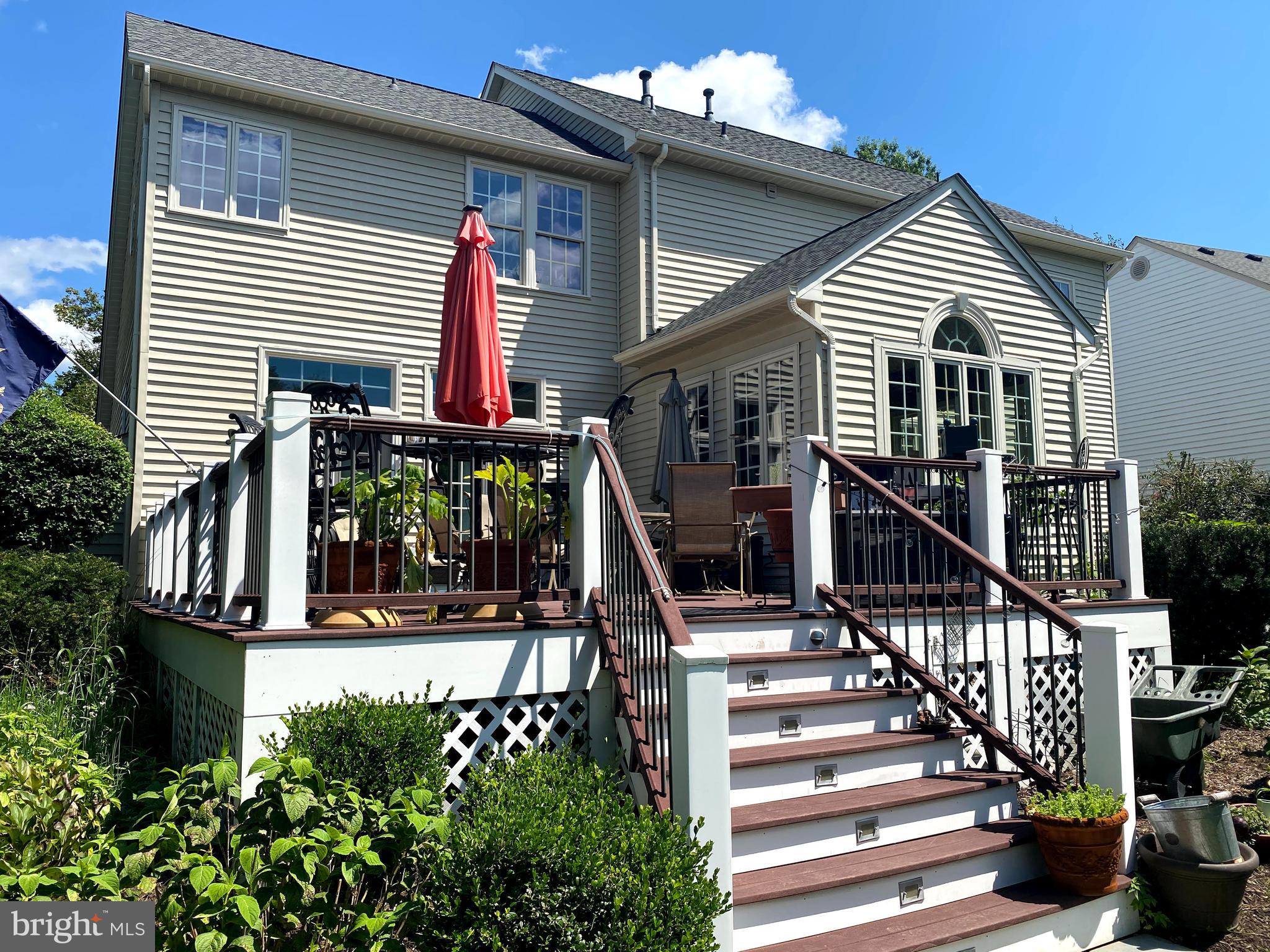 VIRGINIA OAKS - Residential