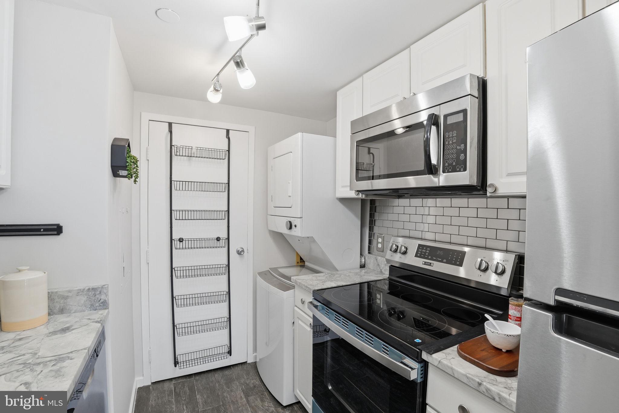 ROSSLYN - Residential