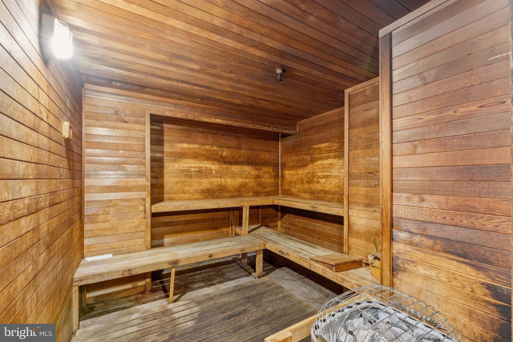 ROSSLYN - Residential