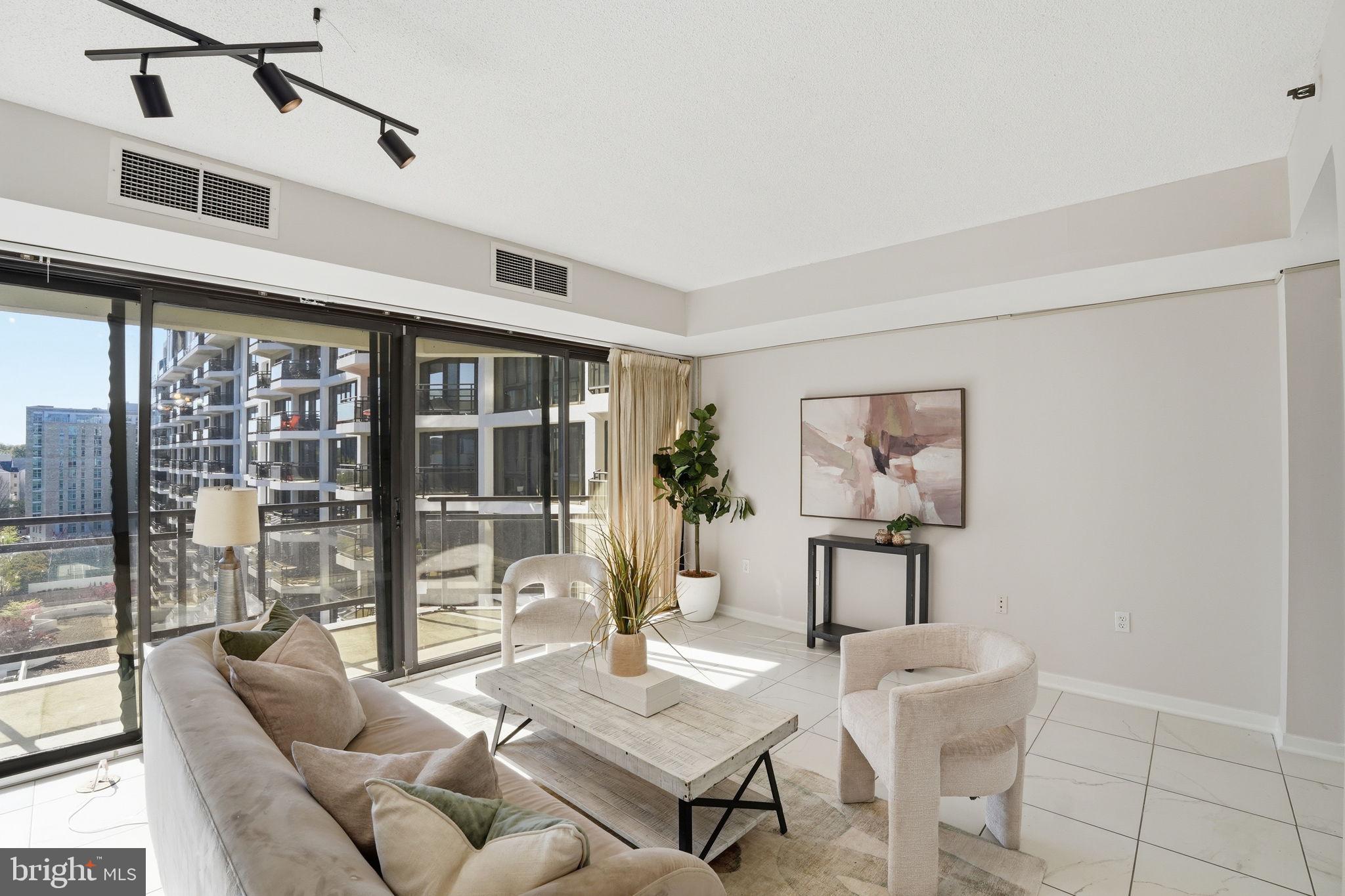 ROSSLYN - Residential