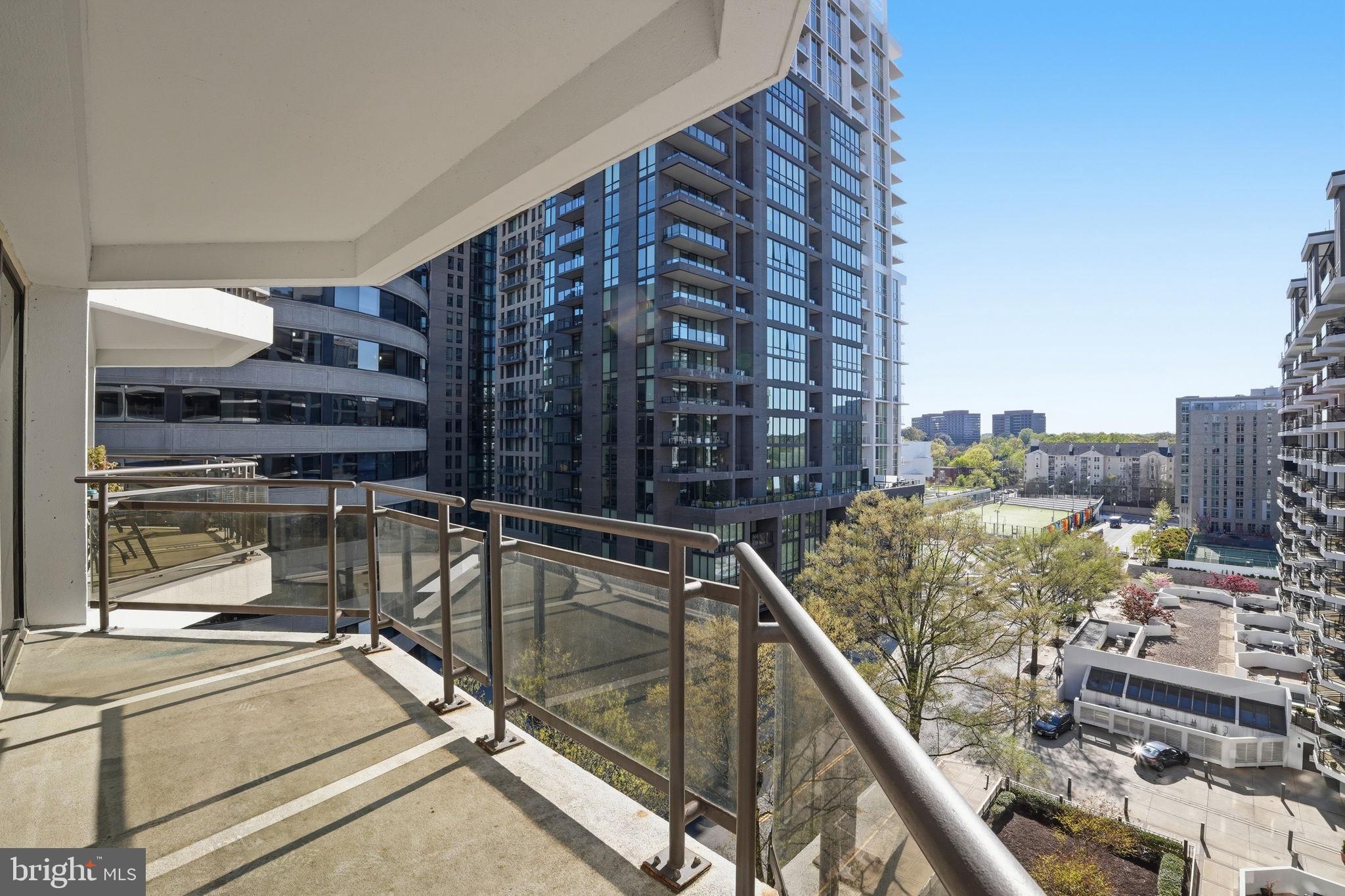 ROSSLYN - Residential