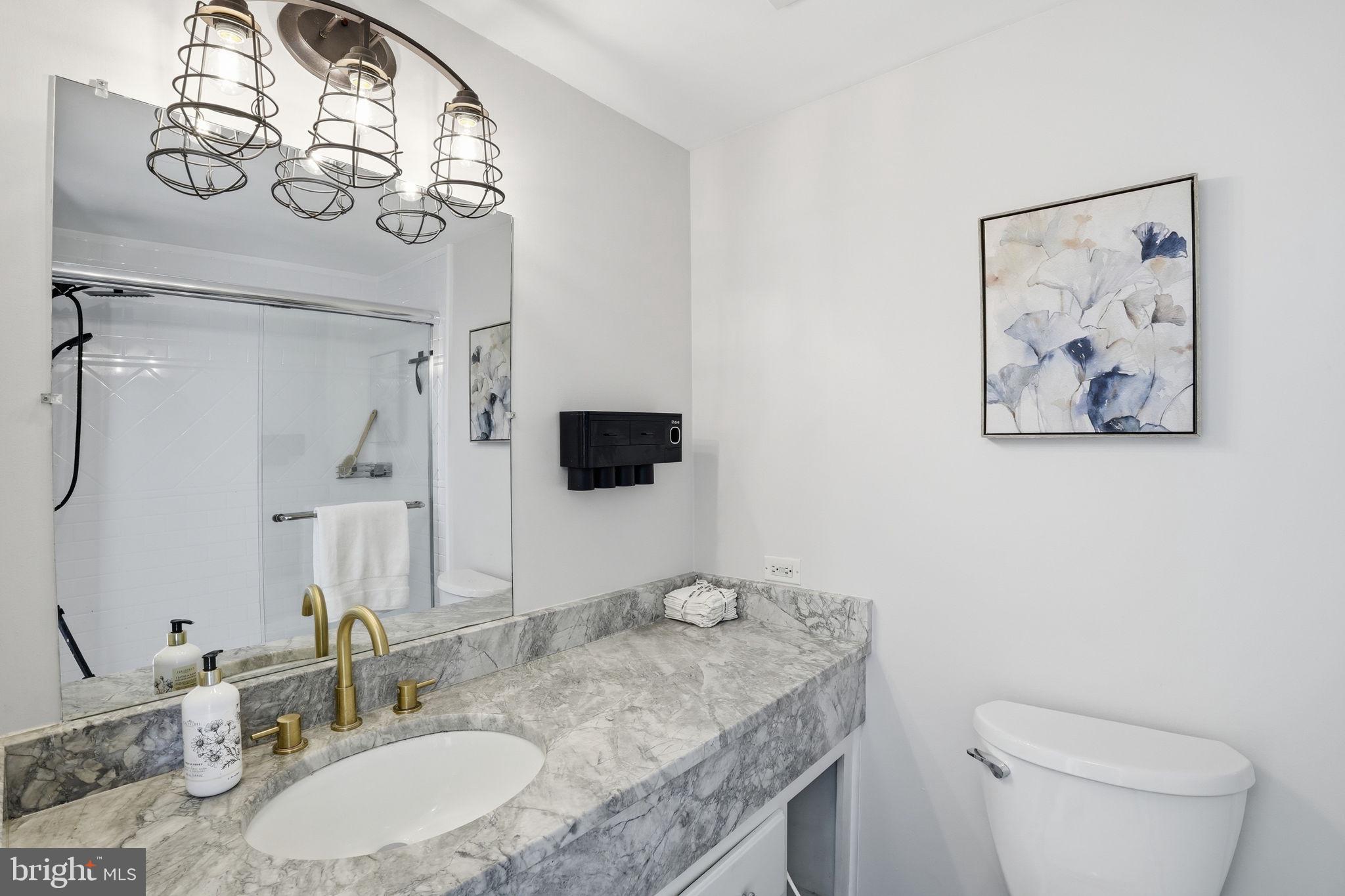 ROSSLYN - Residential