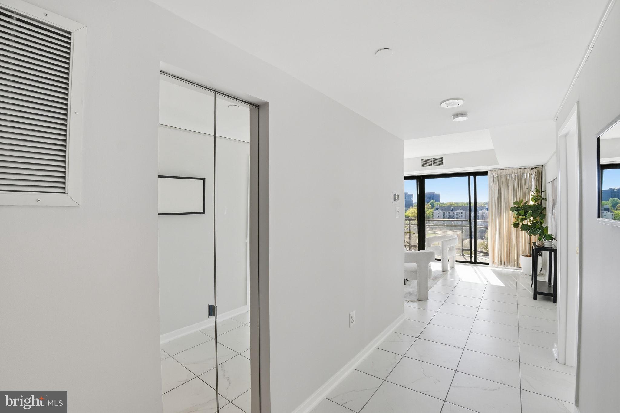 ROSSLYN - Residential