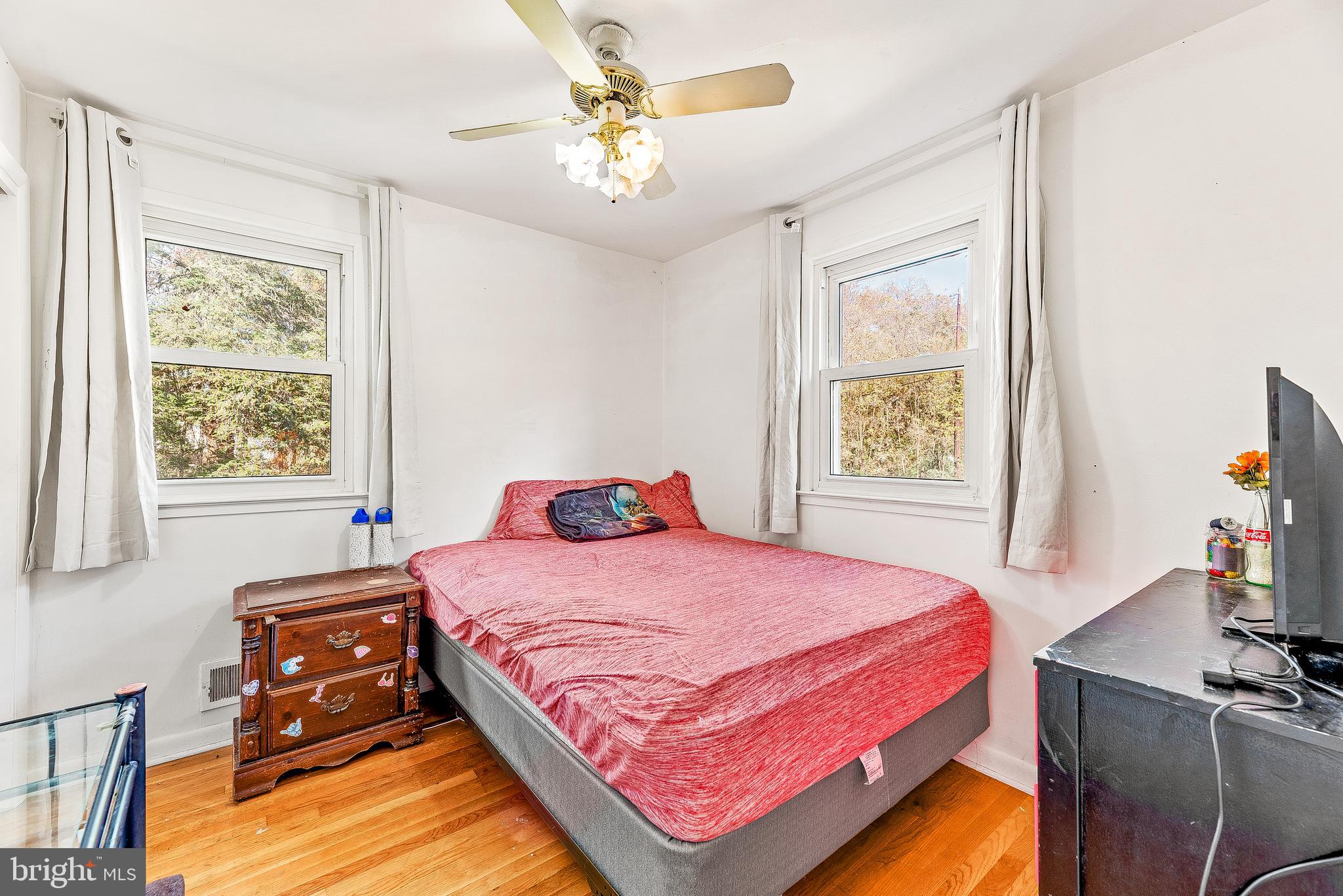 POTOMAC WOODS IND HEAD - Residential