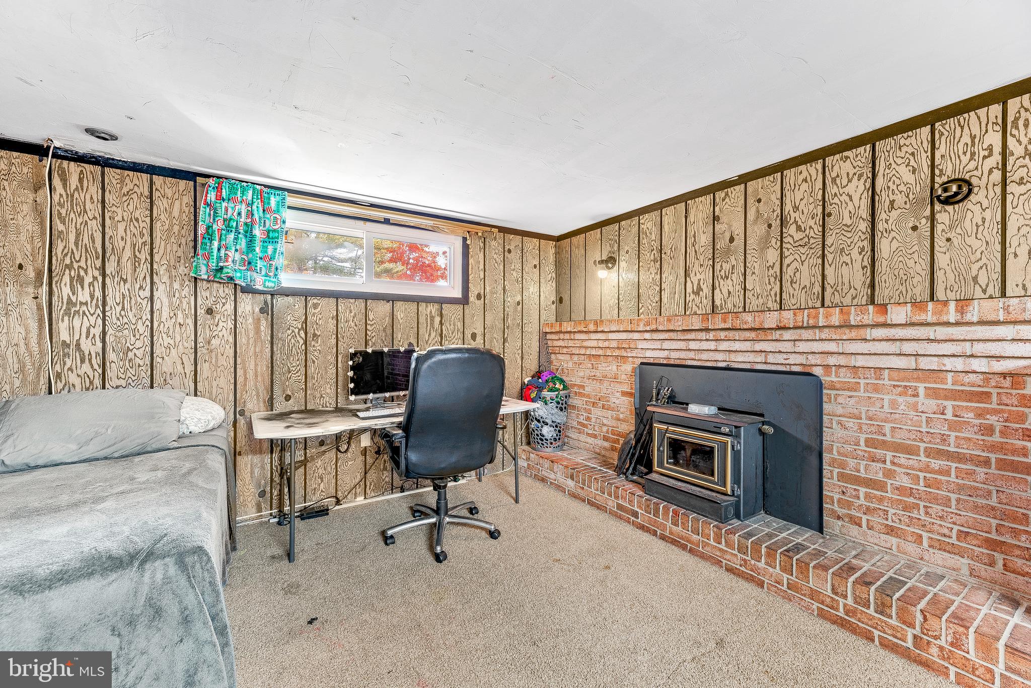 POTOMAC WOODS IND HEAD - Residential