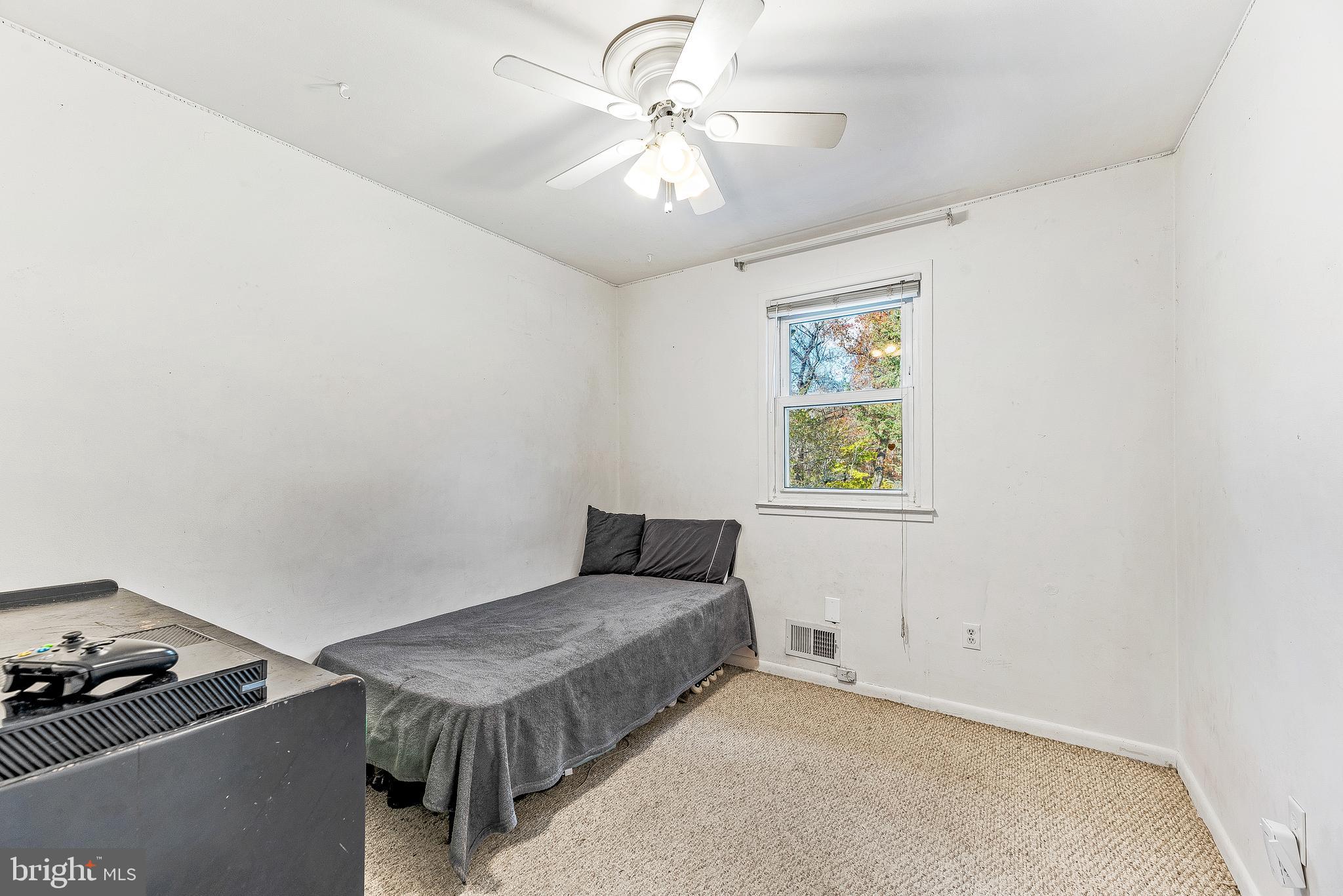 POTOMAC WOODS IND HEAD - Residential