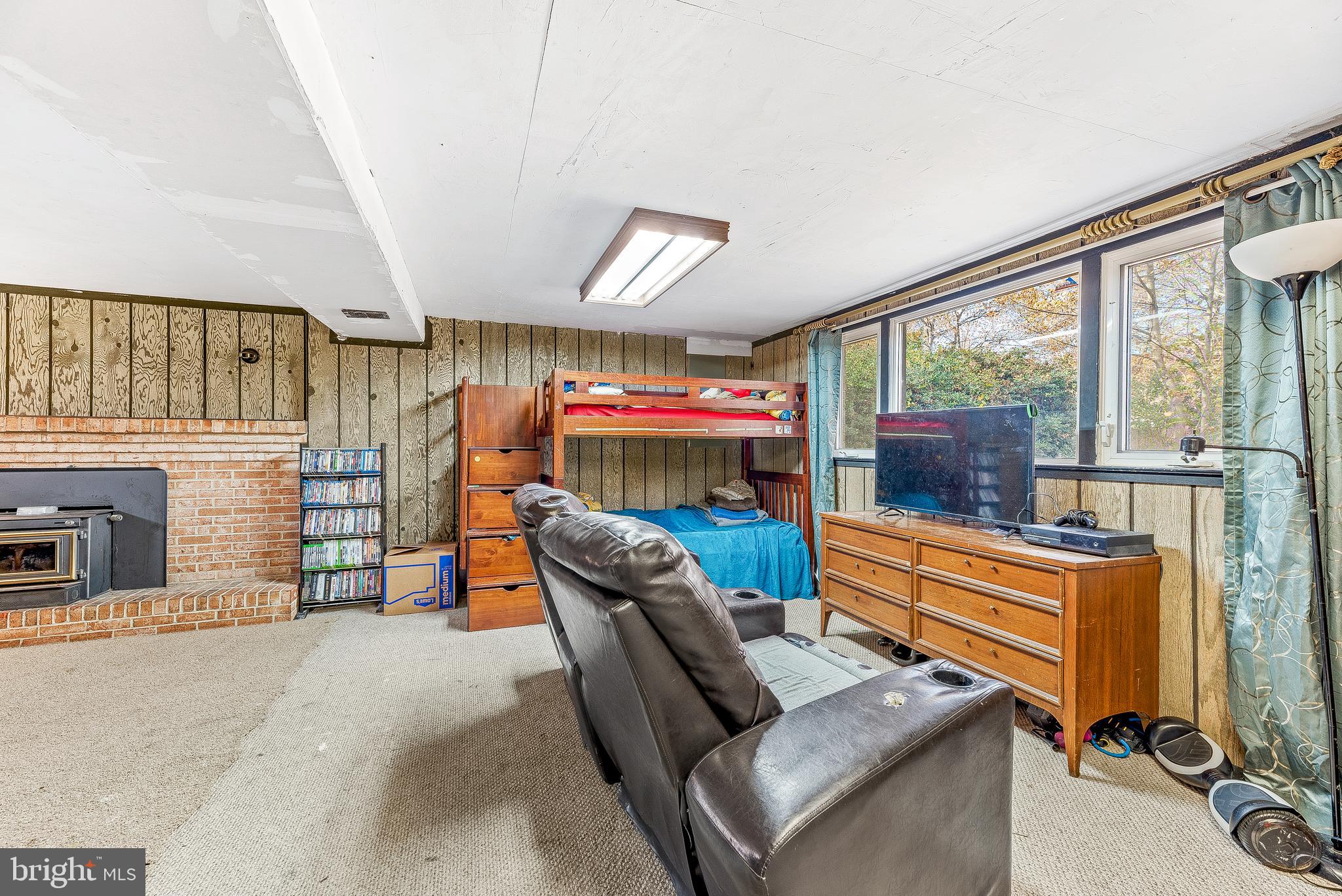 POTOMAC WOODS IND HEAD - Residential