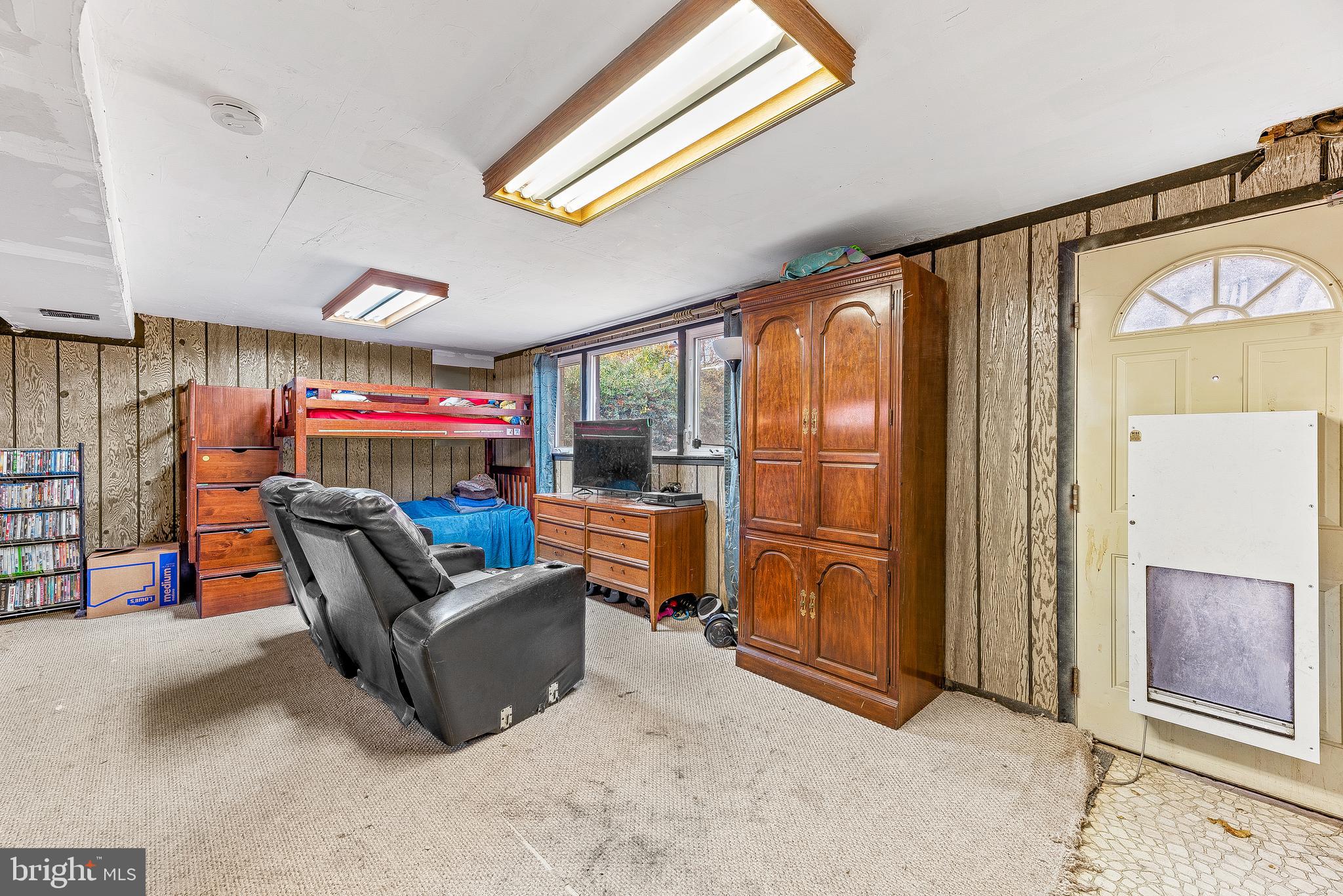 POTOMAC WOODS IND HEAD - Residential