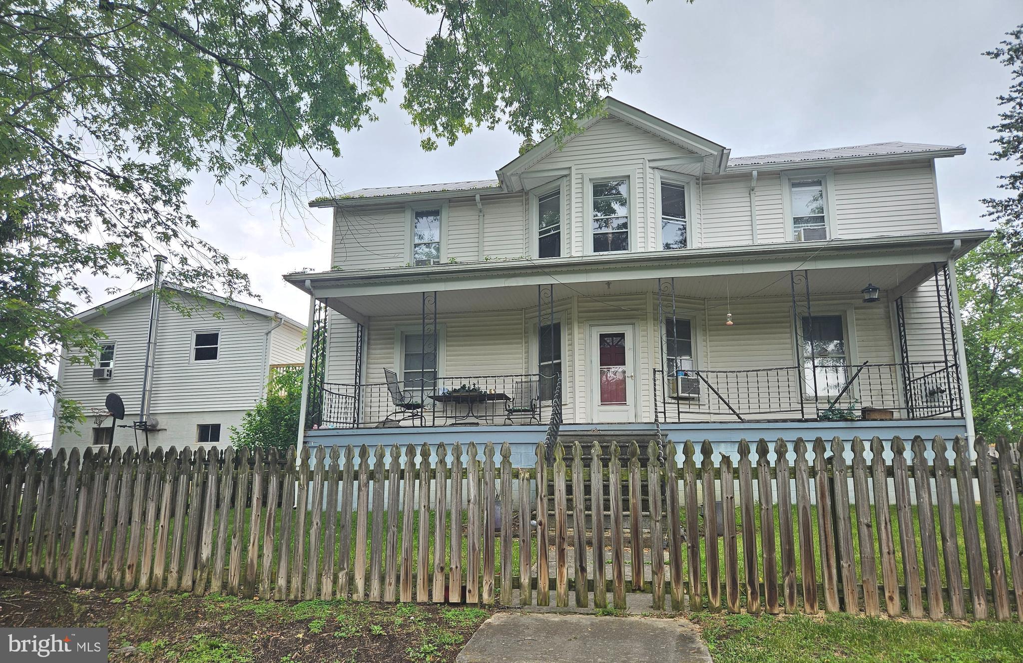 449 & 451 HARMISON LANE