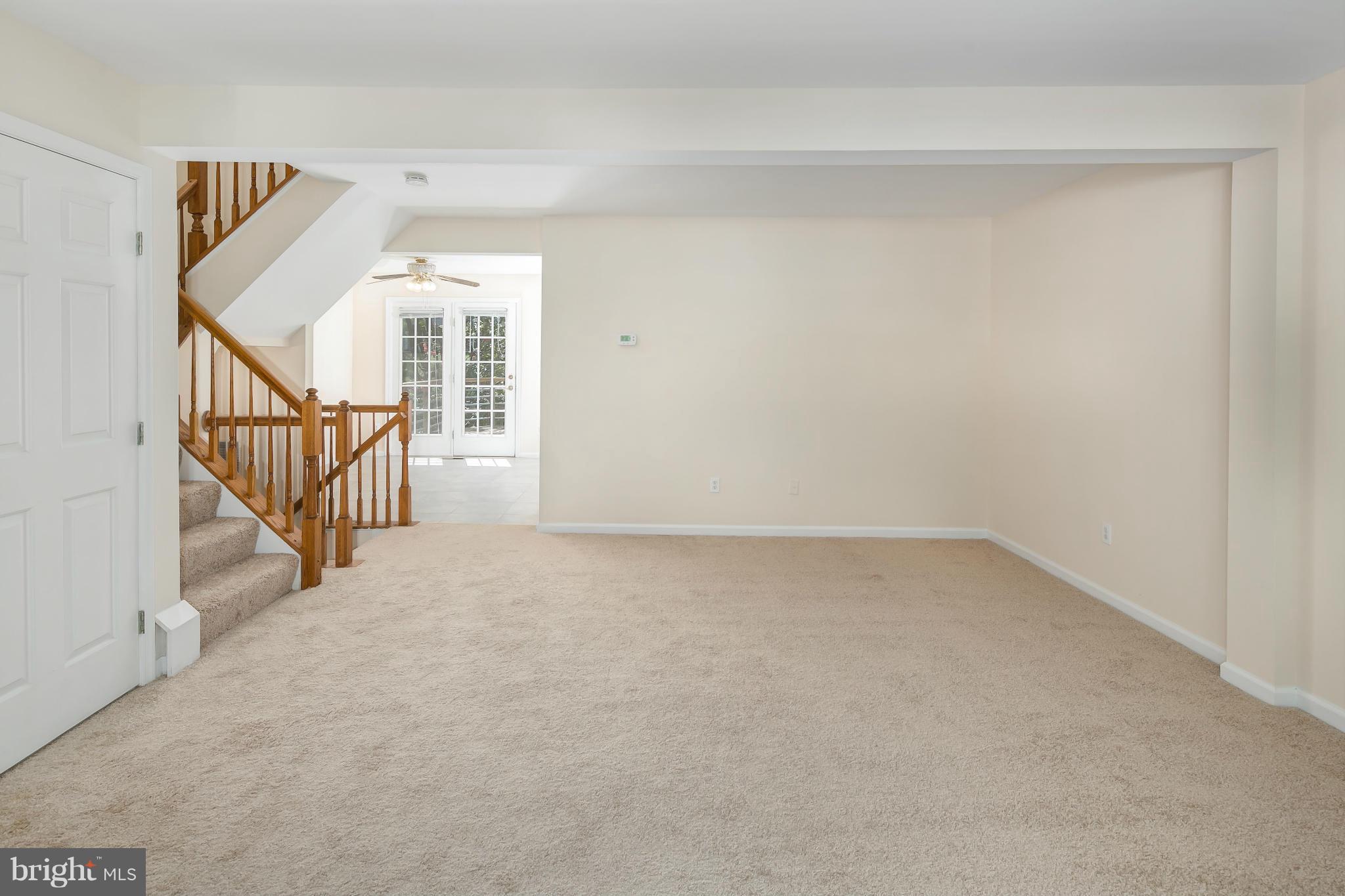 WELLINGTON/CLOVERHILL - Residential