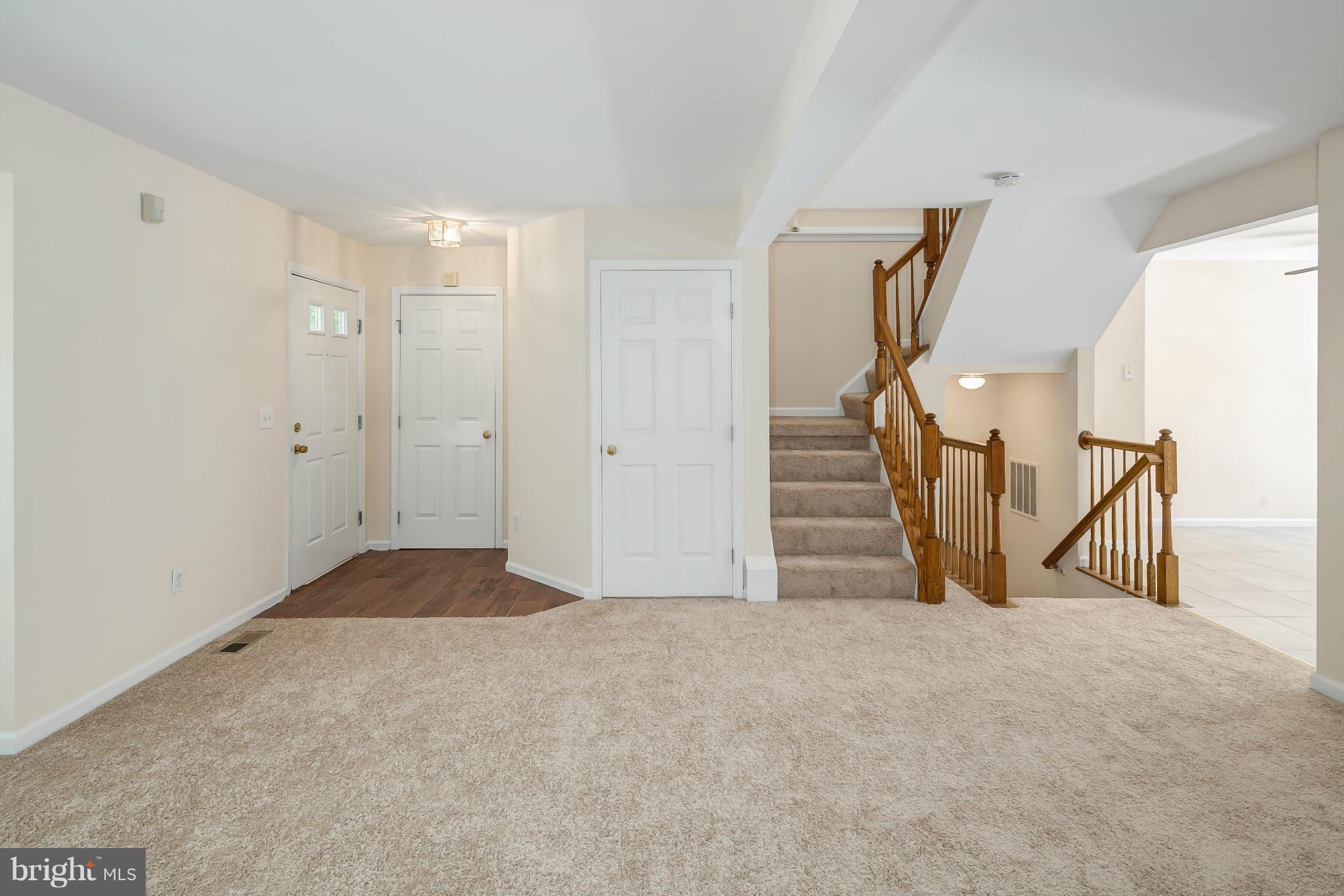 WELLINGTON/CLOVERHILL - Residential