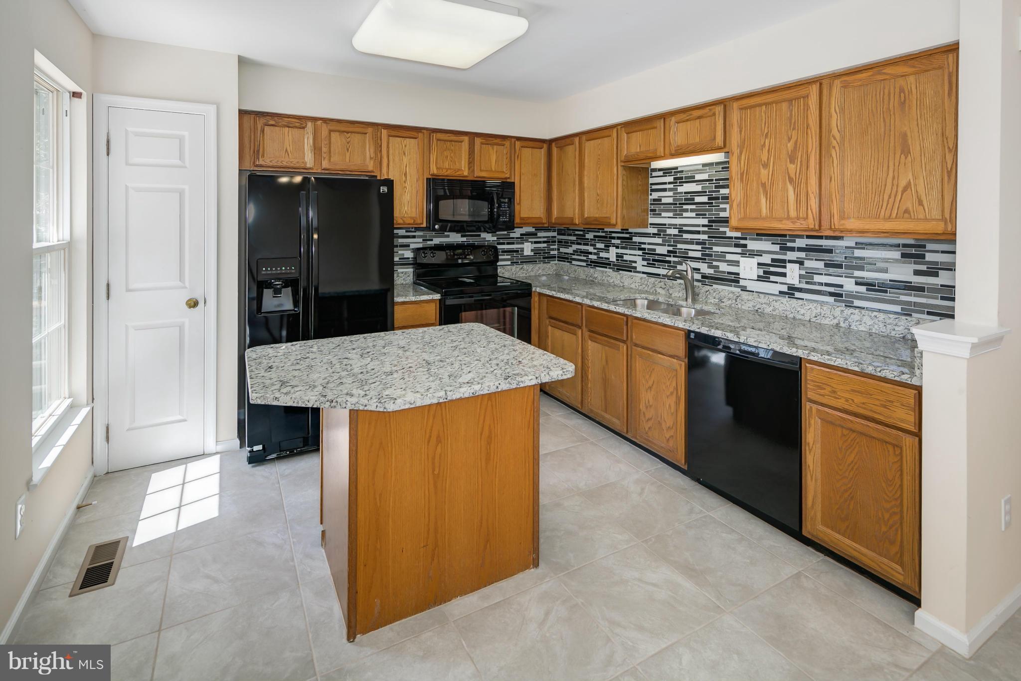 WELLINGTON/CLOVERHILL - Residential