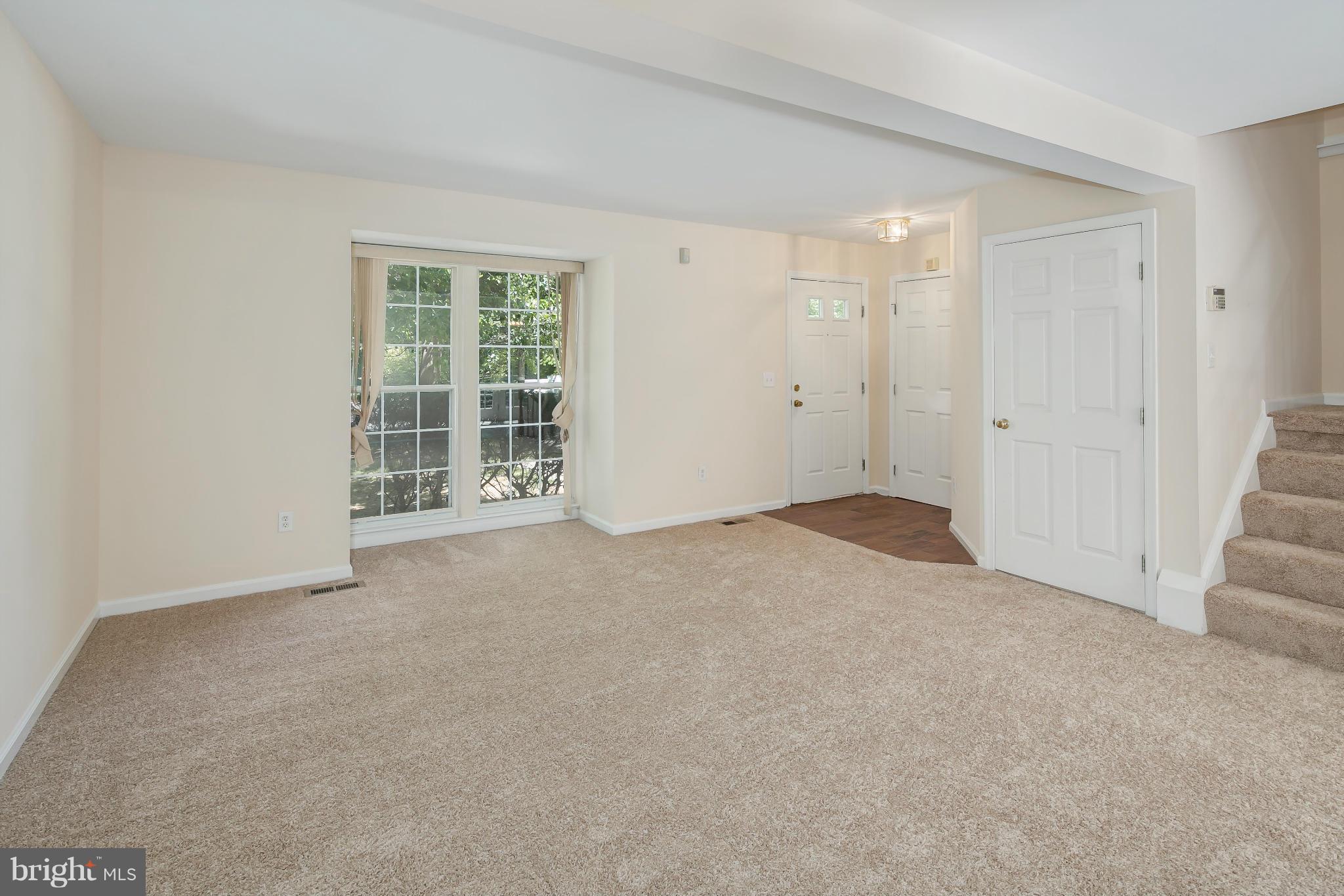 WELLINGTON/CLOVERHILL - Residential