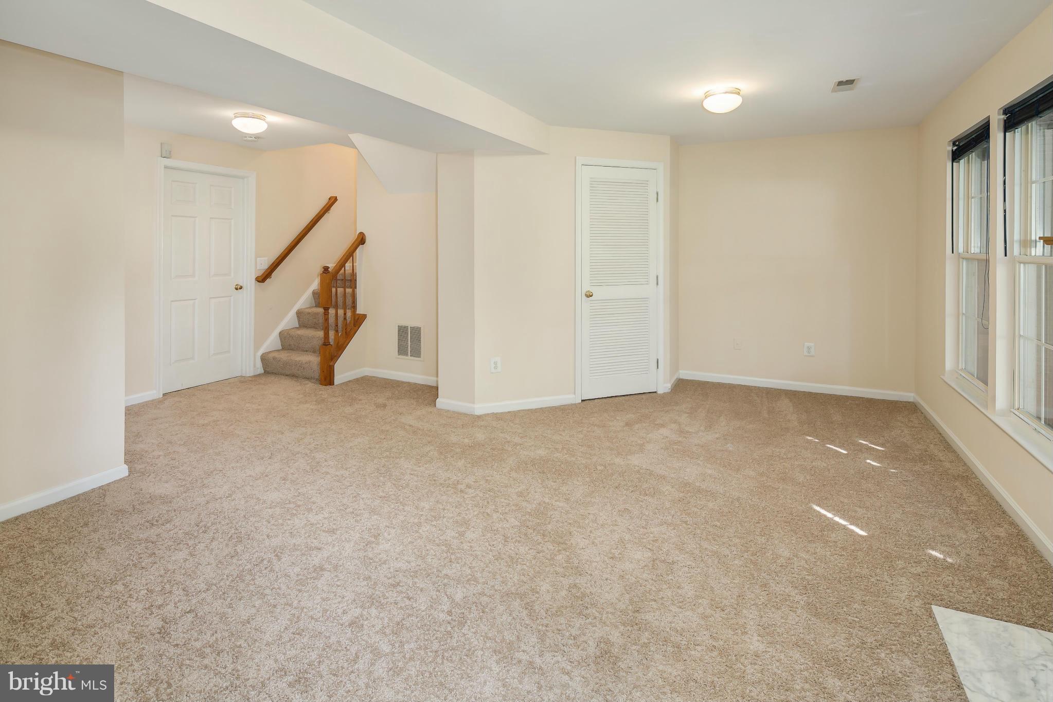 WELLINGTON/CLOVERHILL - Residential