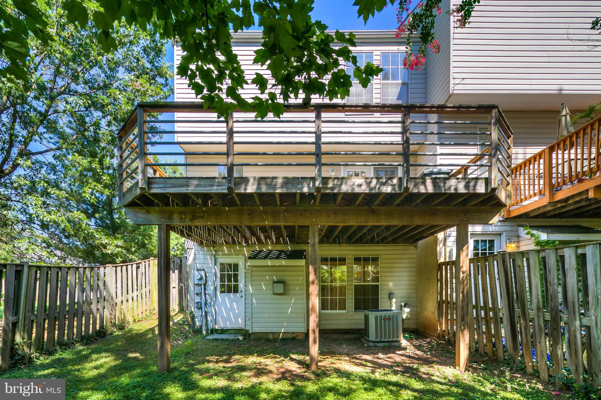 WELLINGTON/CLOVERHILL - Residential