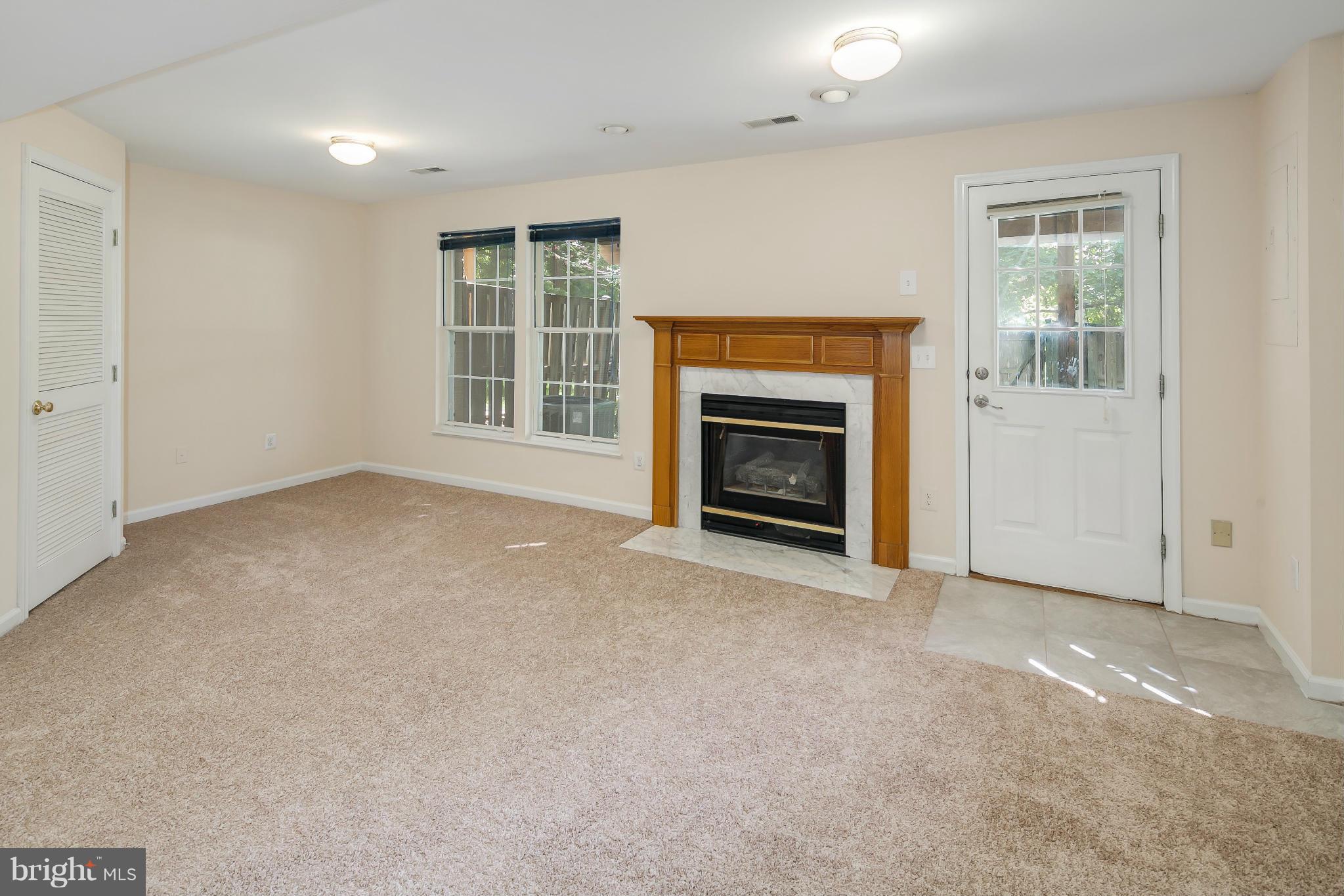 WELLINGTON/CLOVERHILL - Residential