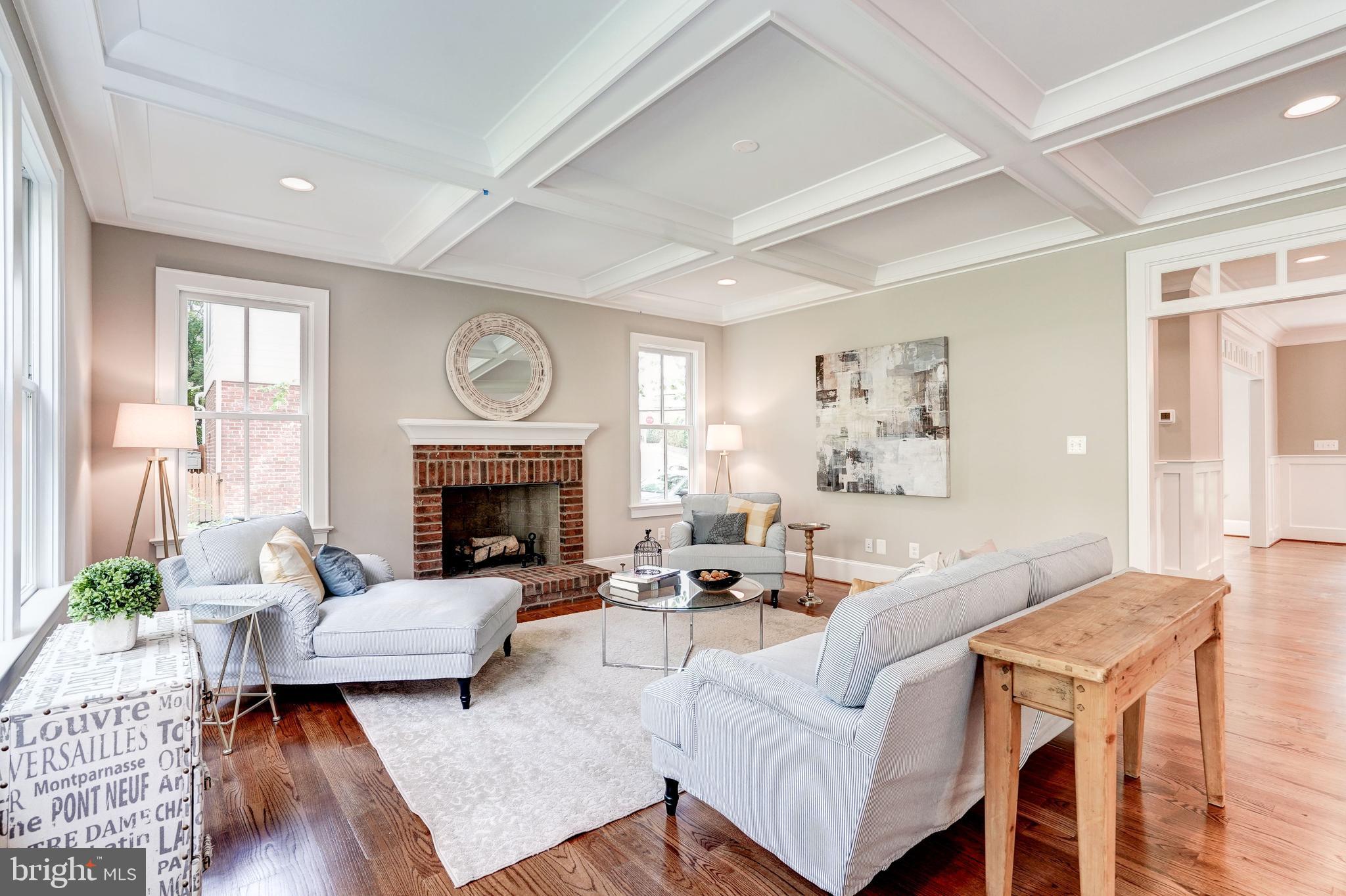 LEE HEIGHTS - Residential