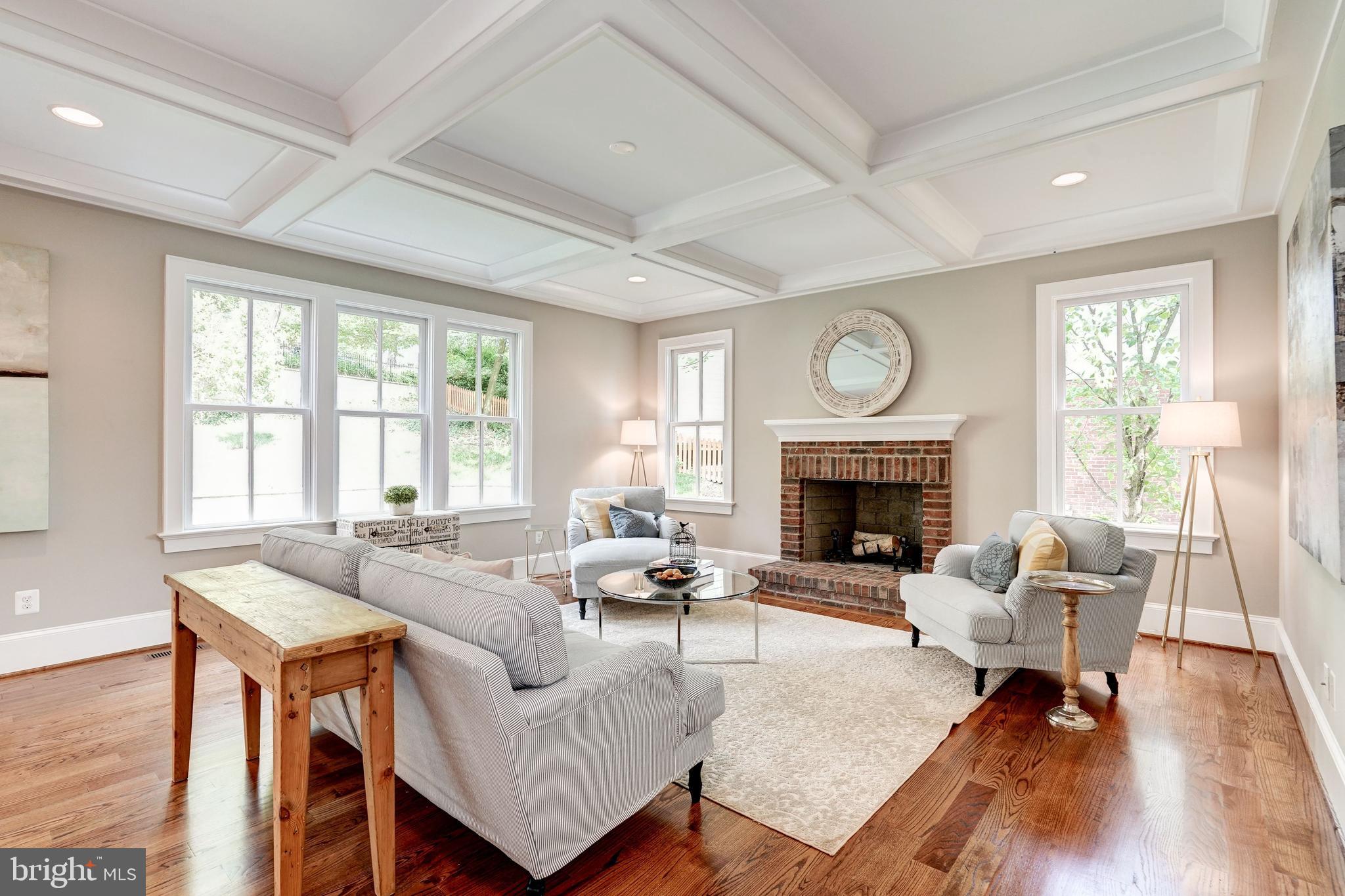 LEE HEIGHTS - Residential