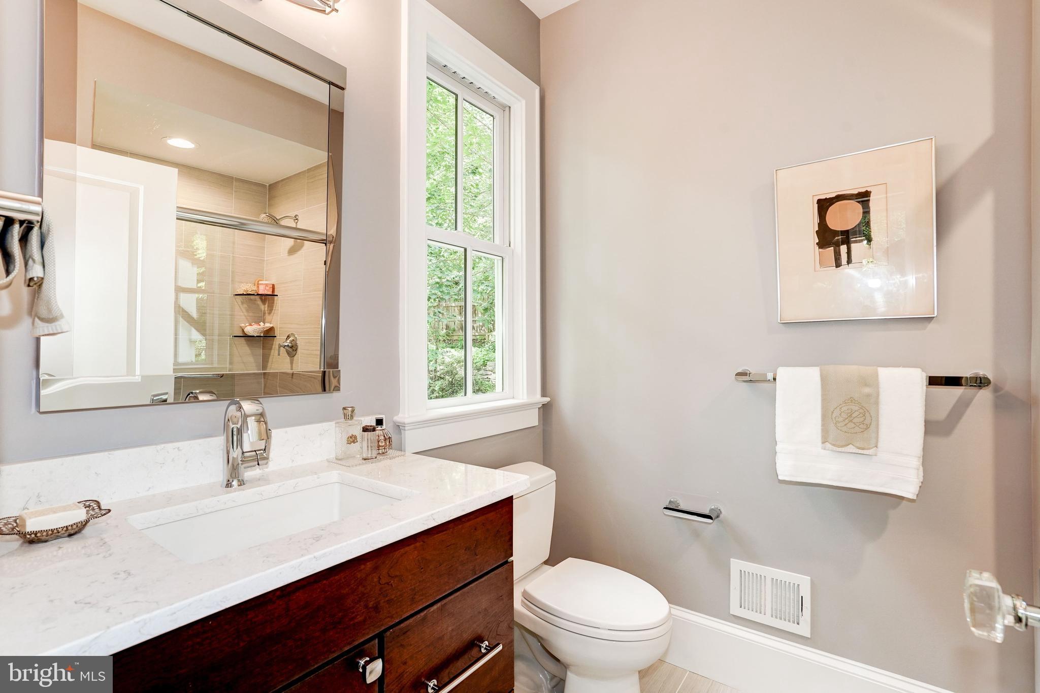 LEE HEIGHTS - Residential