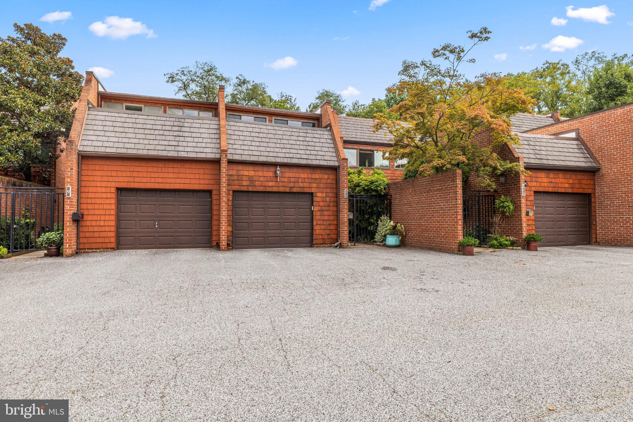 11 COLDWATER COURT
