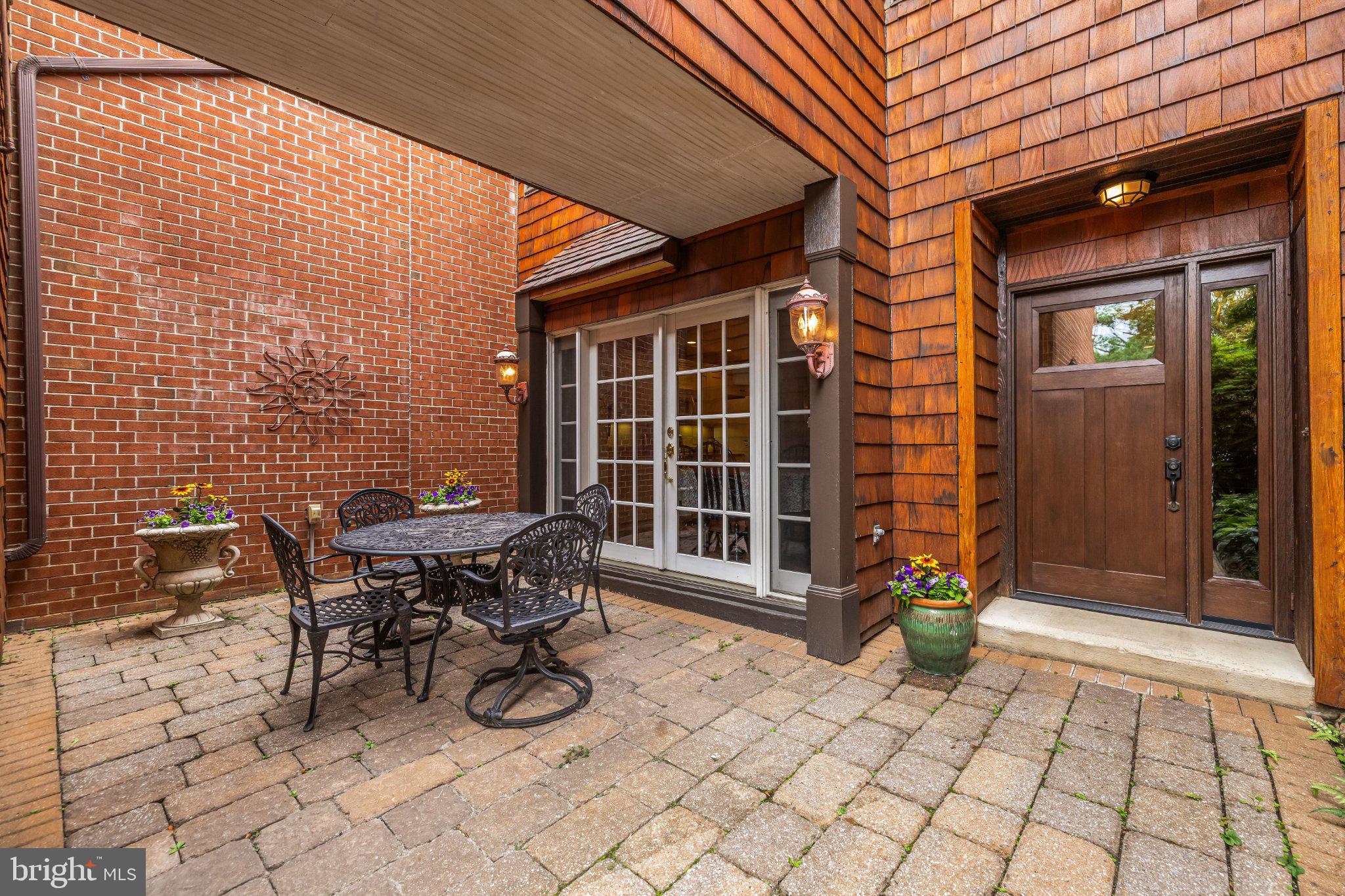 11 COLDWATER COURT