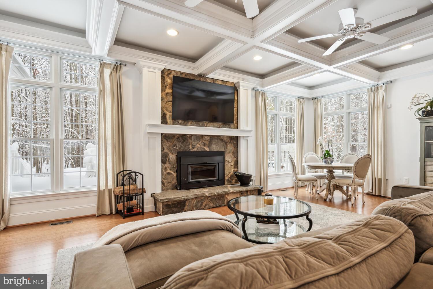 CENTREVILLE - Residential