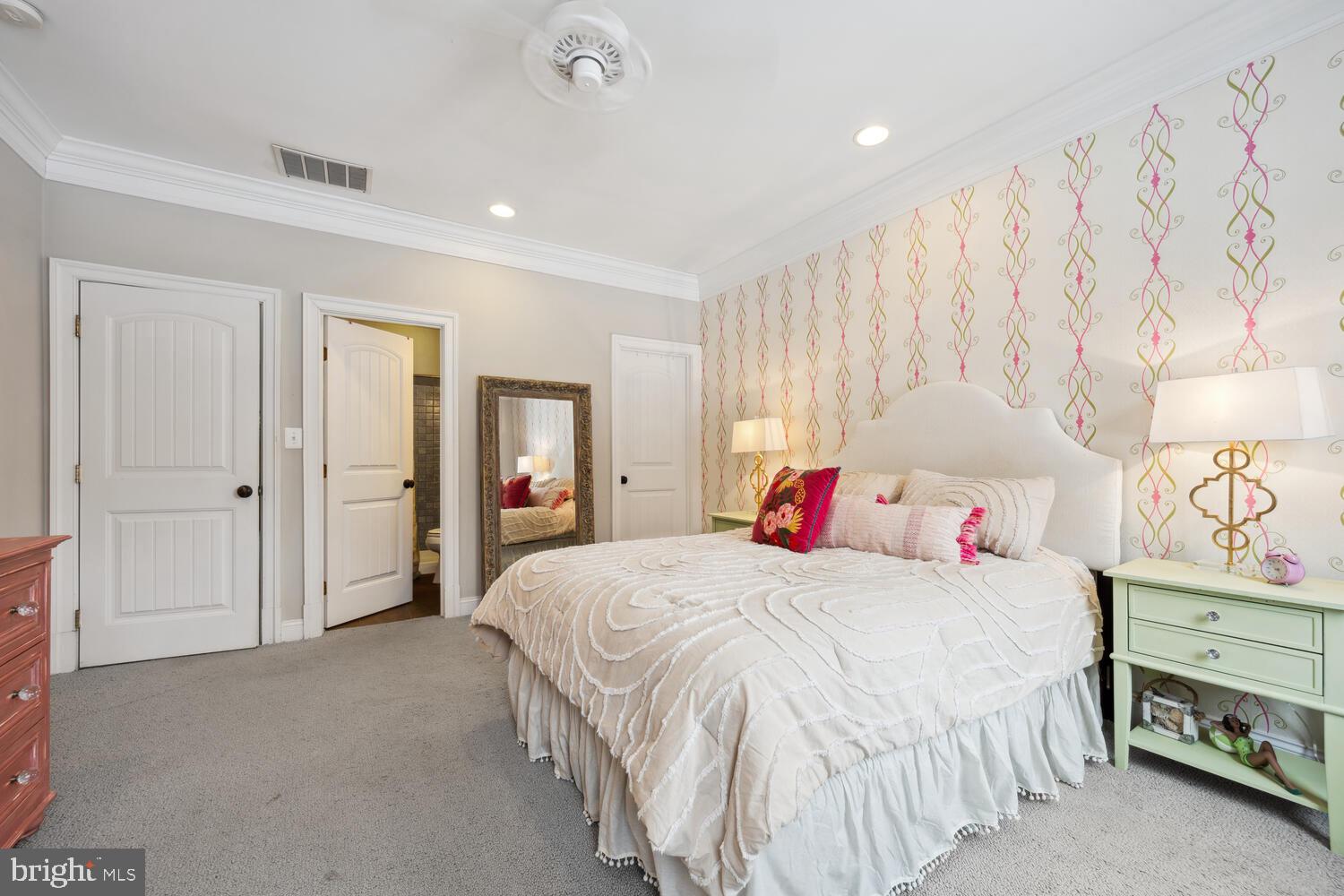 CENTREVILLE - Residential