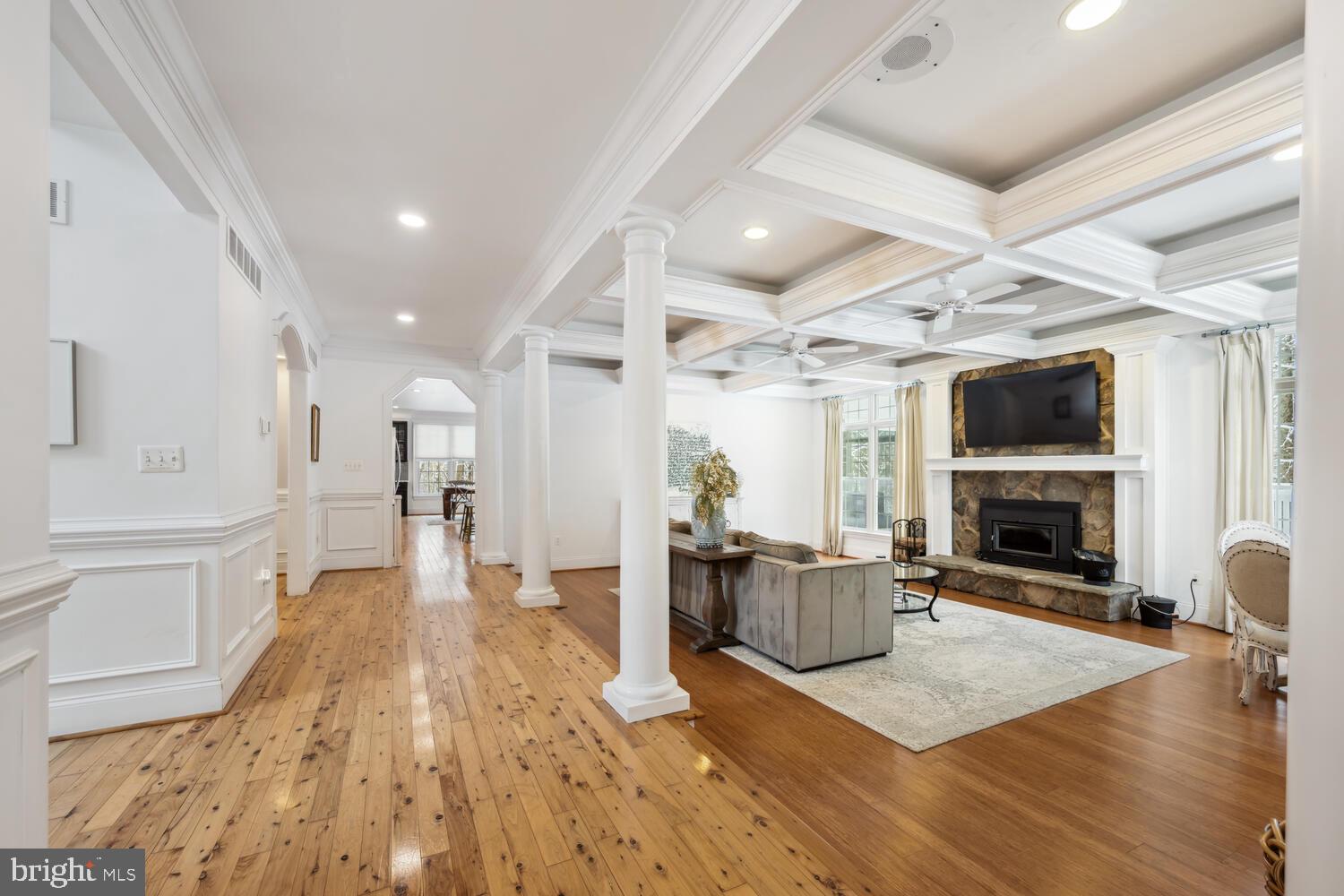 CENTREVILLE - Residential