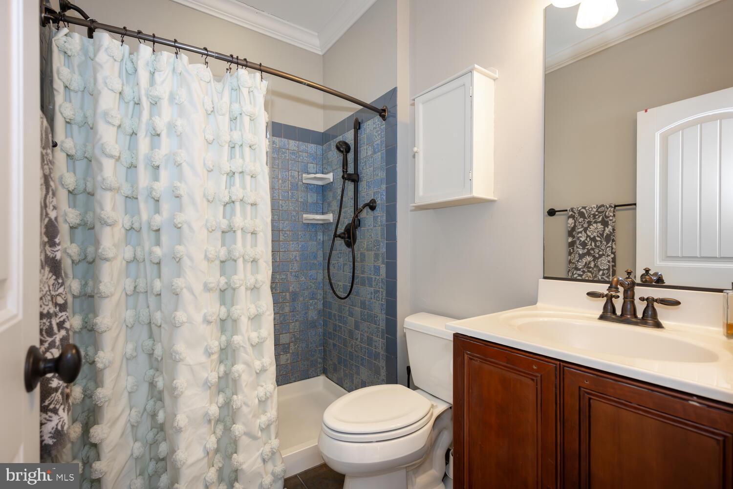 CENTREVILLE - Residential