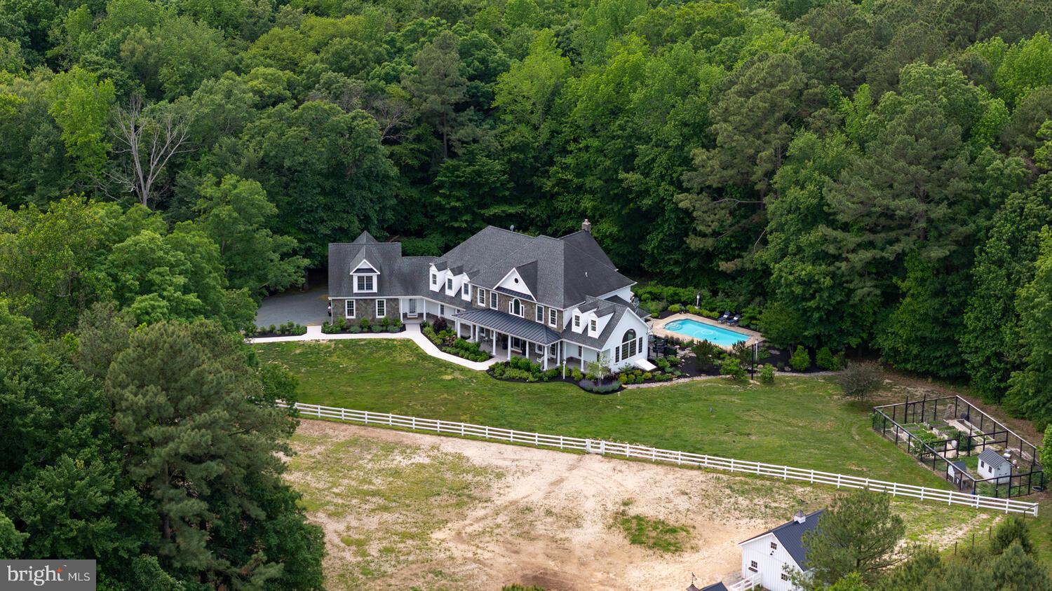 CENTREVILLE - Residential