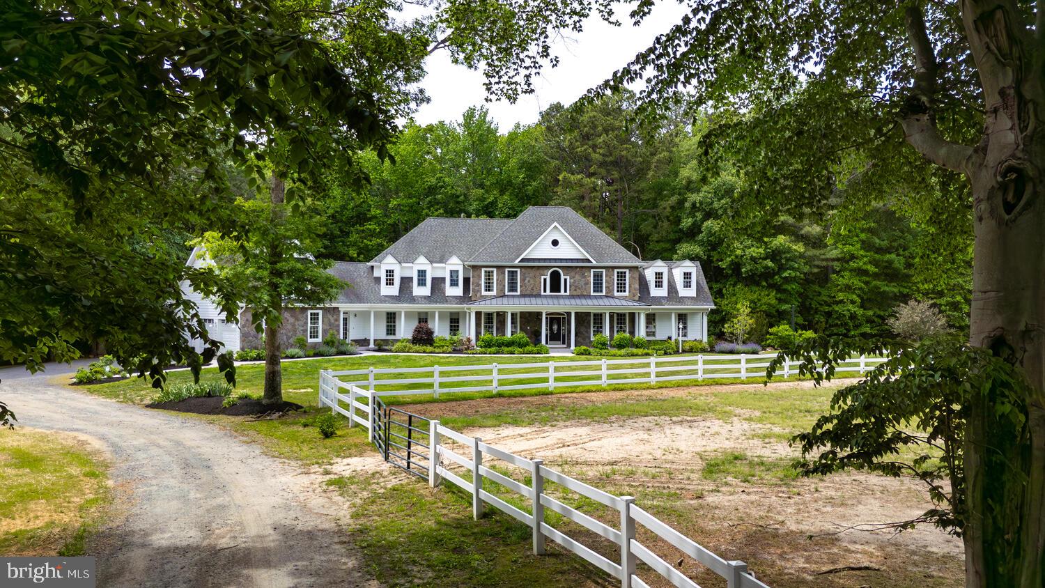 CENTREVILLE - Residential