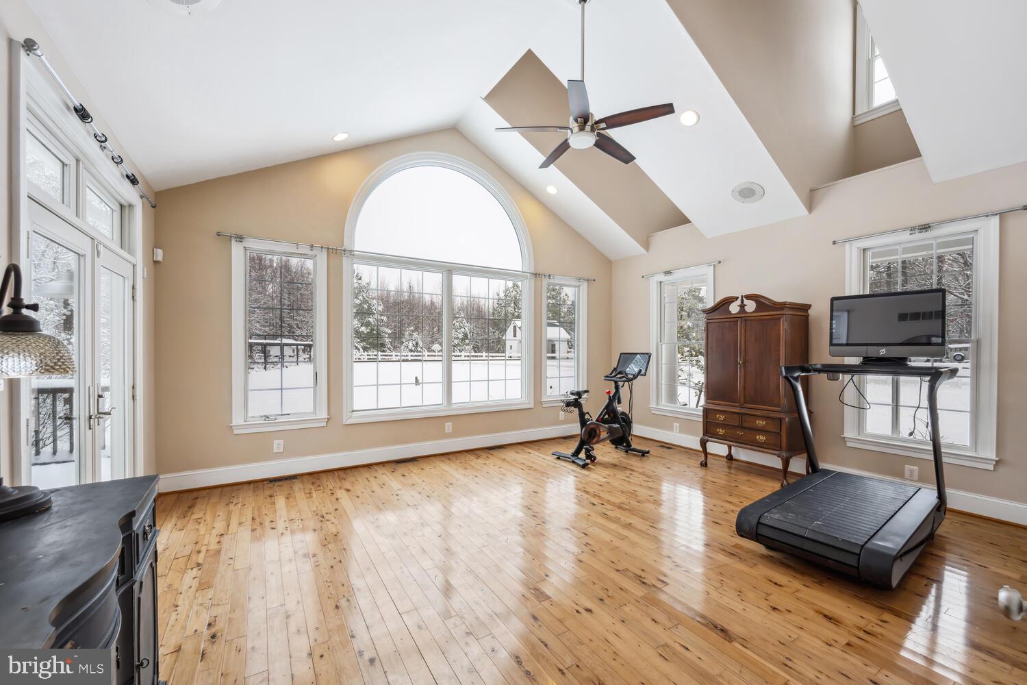 CENTREVILLE - Residential