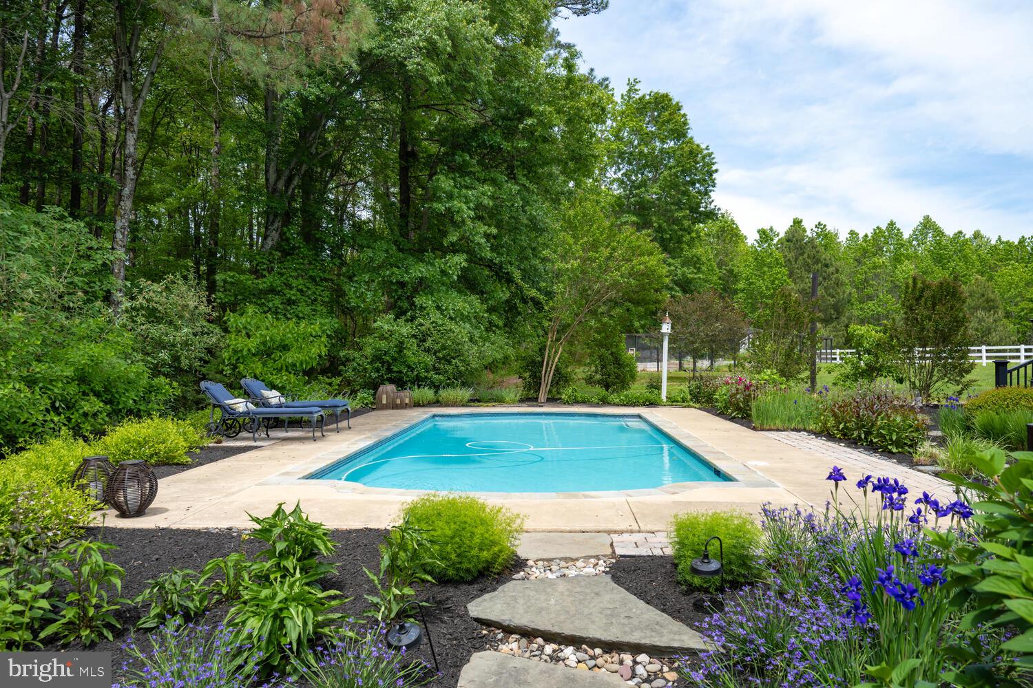 CENTREVILLE - Residential