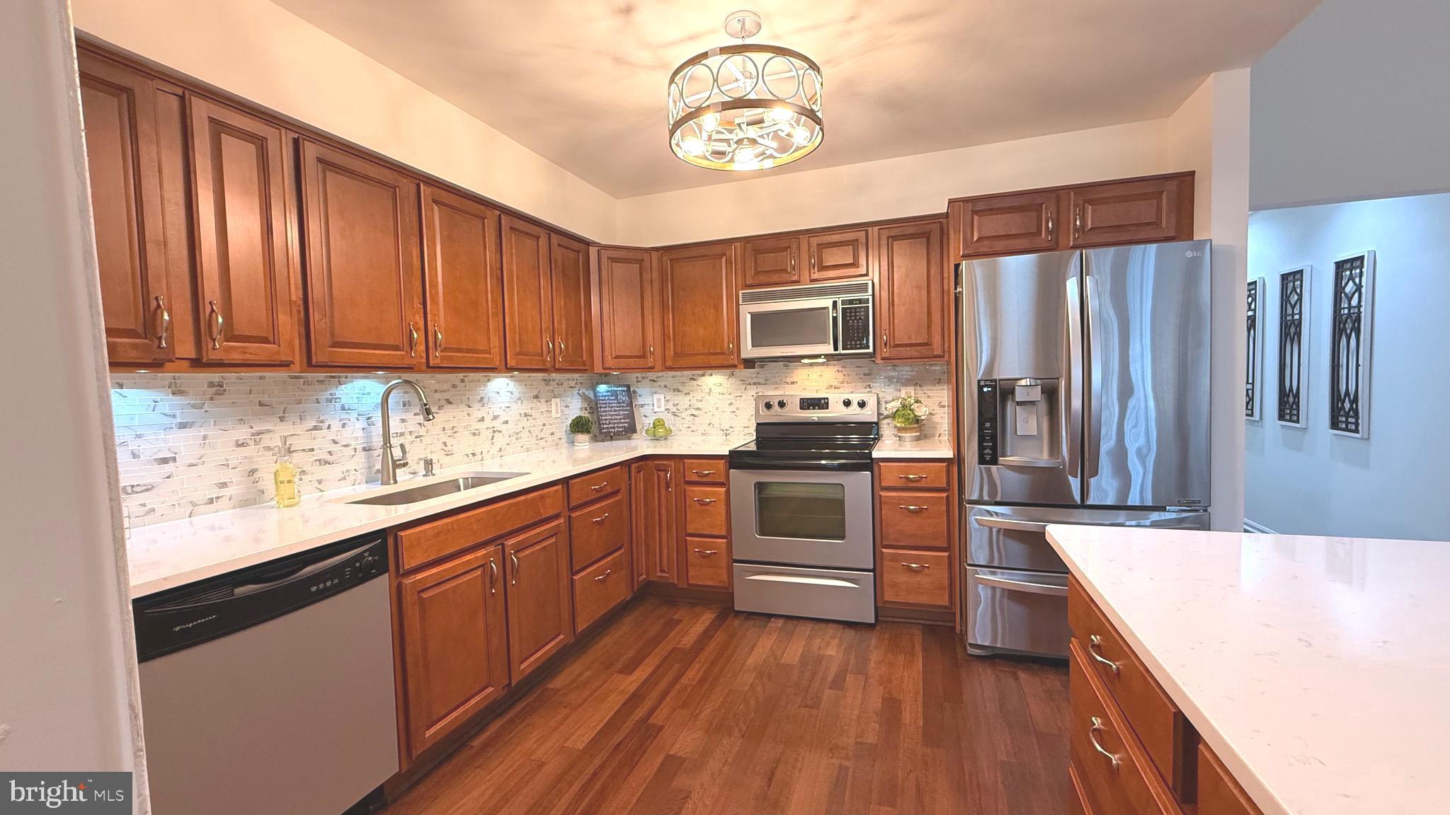 HERITAGE HARBOUR - Residential