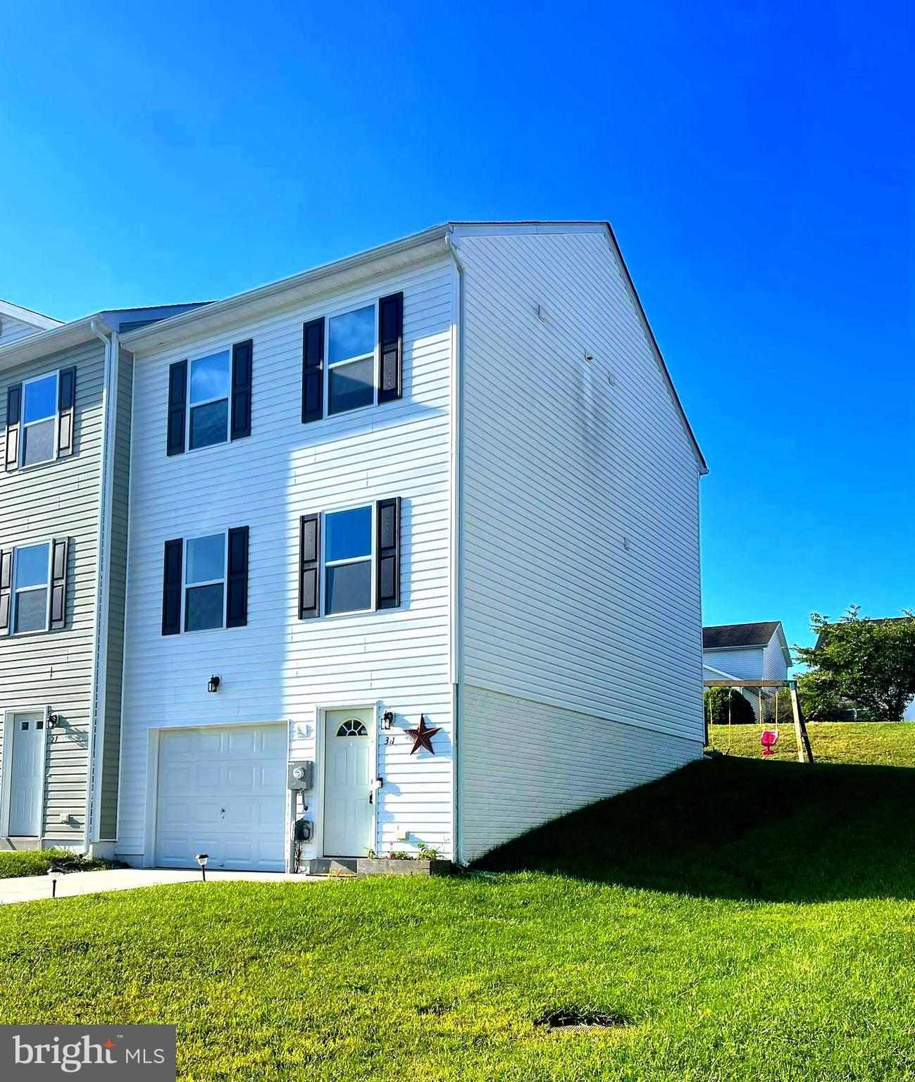 MILLARDSVILLE VILLAGE - Residential Lease