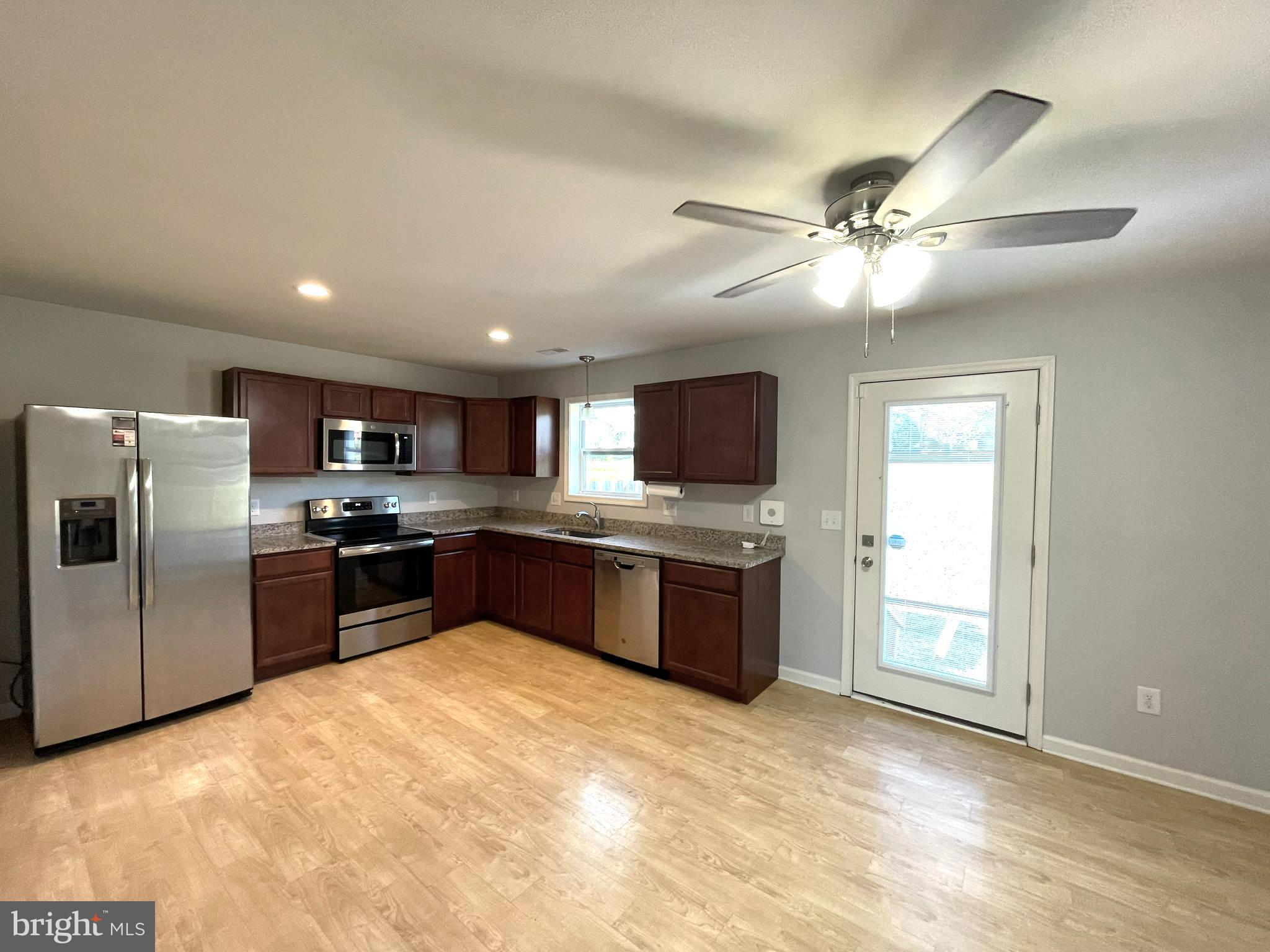 MILLARDSVILLE VILLAGE - Residential Lease