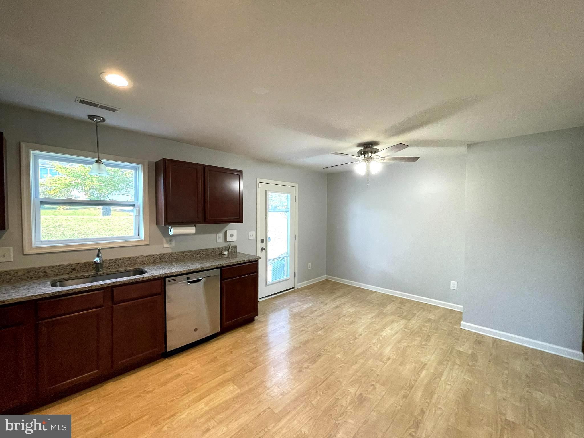 MILLARDSVILLE VILLAGE - Residential Lease