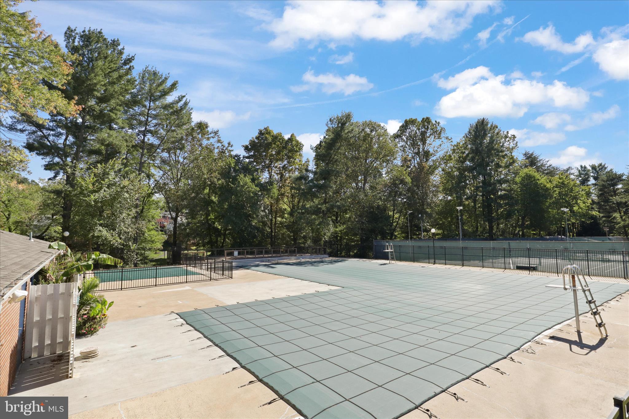 LAKE BRADDOCK - Residential Lease