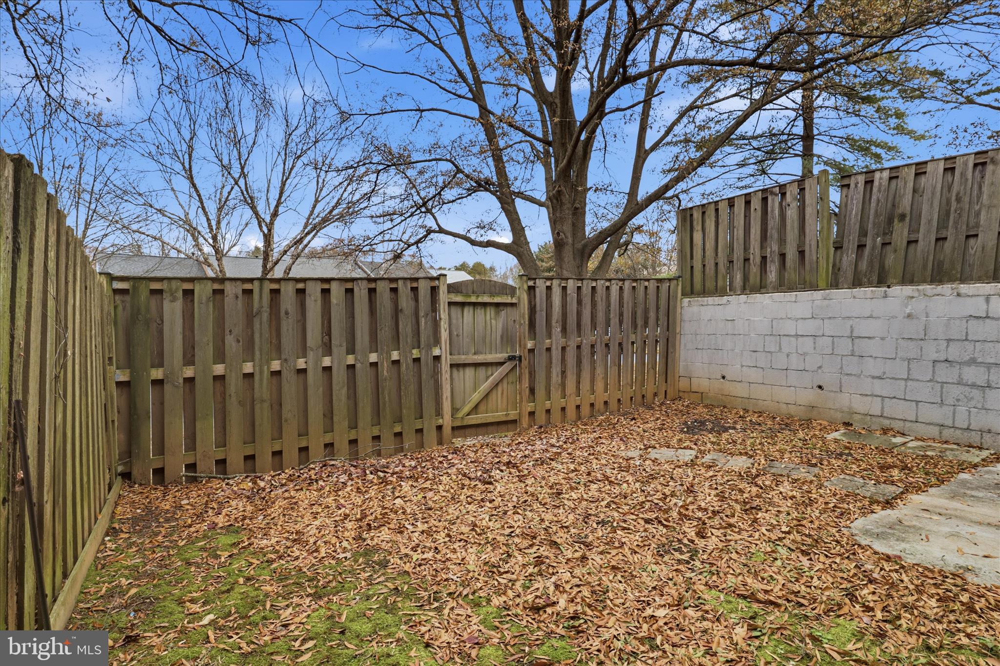 LAKE BRADDOCK - Residential Lease