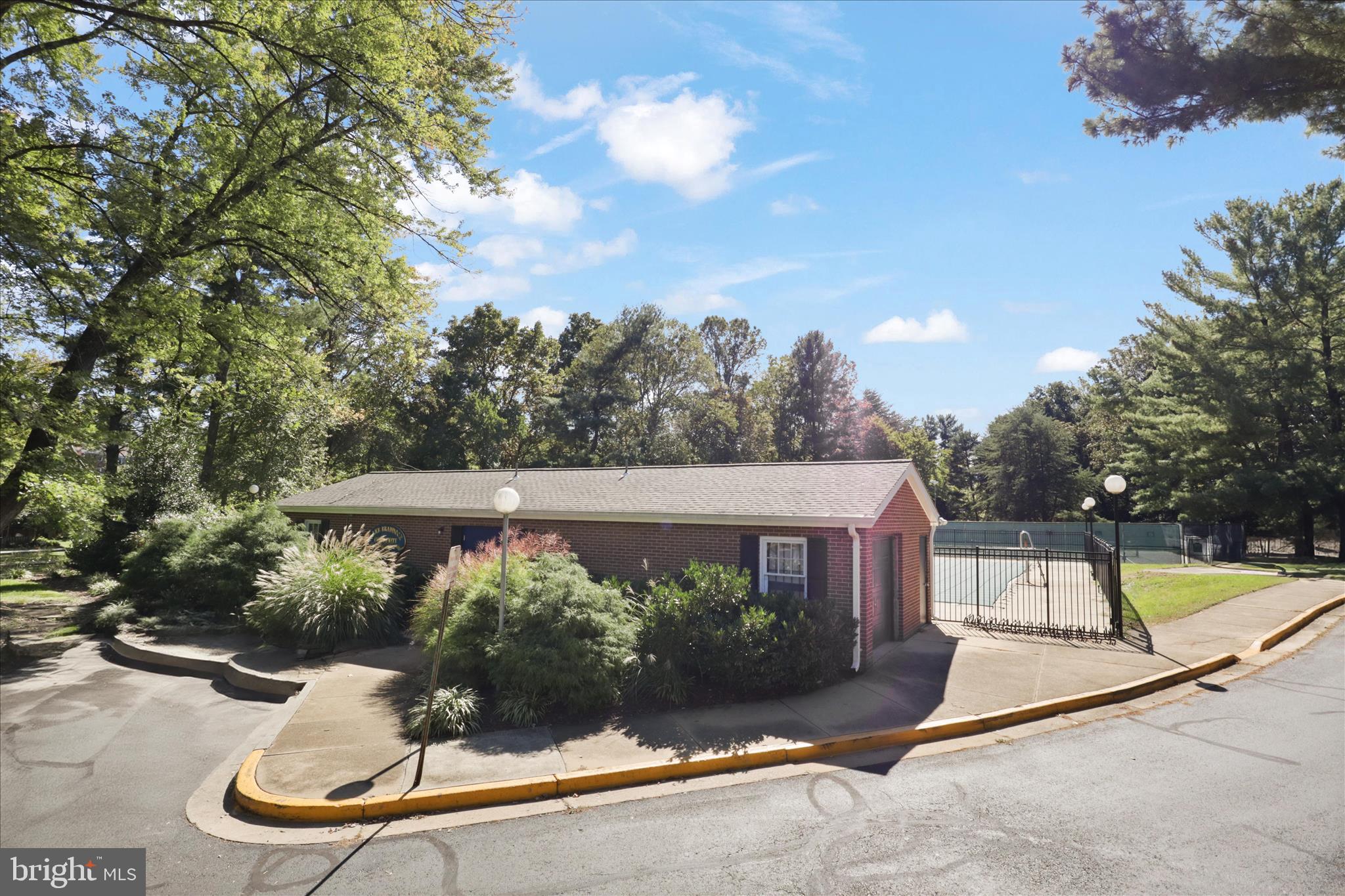 LAKE BRADDOCK - Residential Lease