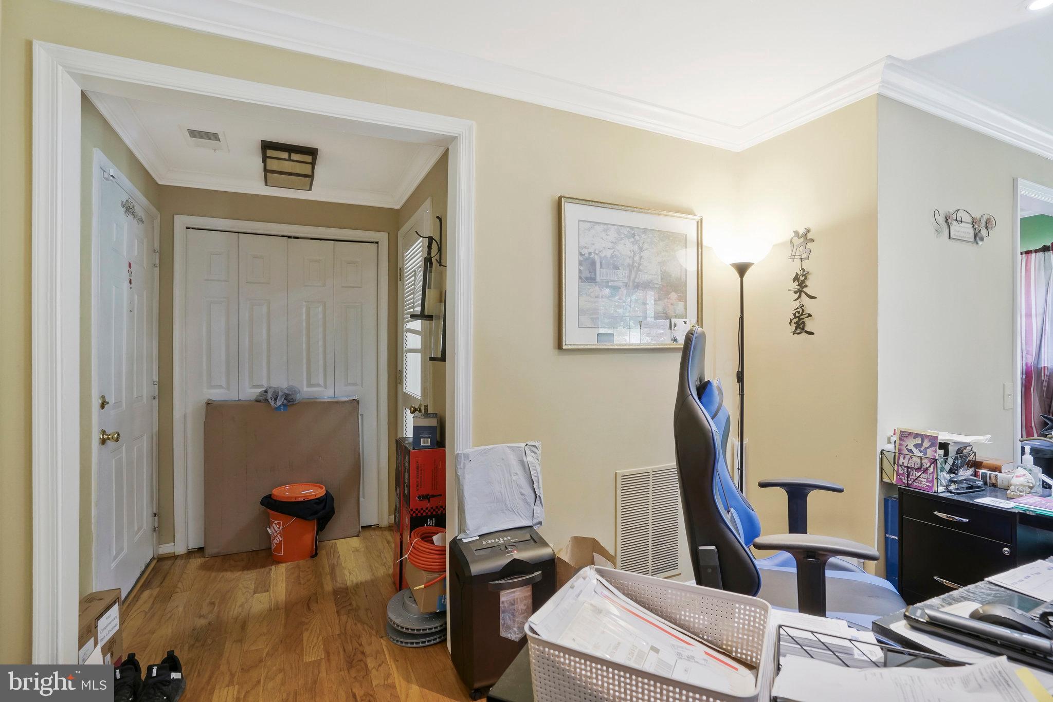 GUNSTON CORNER - Residential Lease