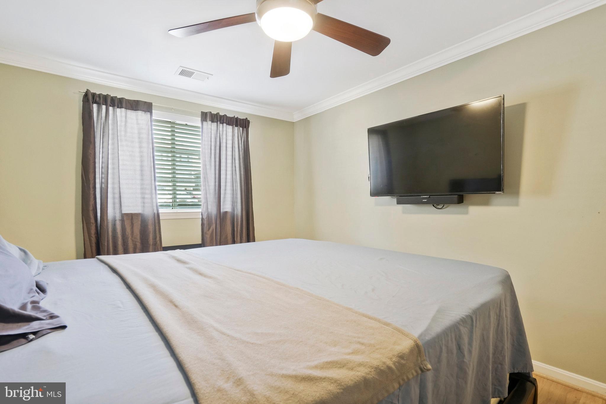 GUNSTON CORNER - Residential Lease