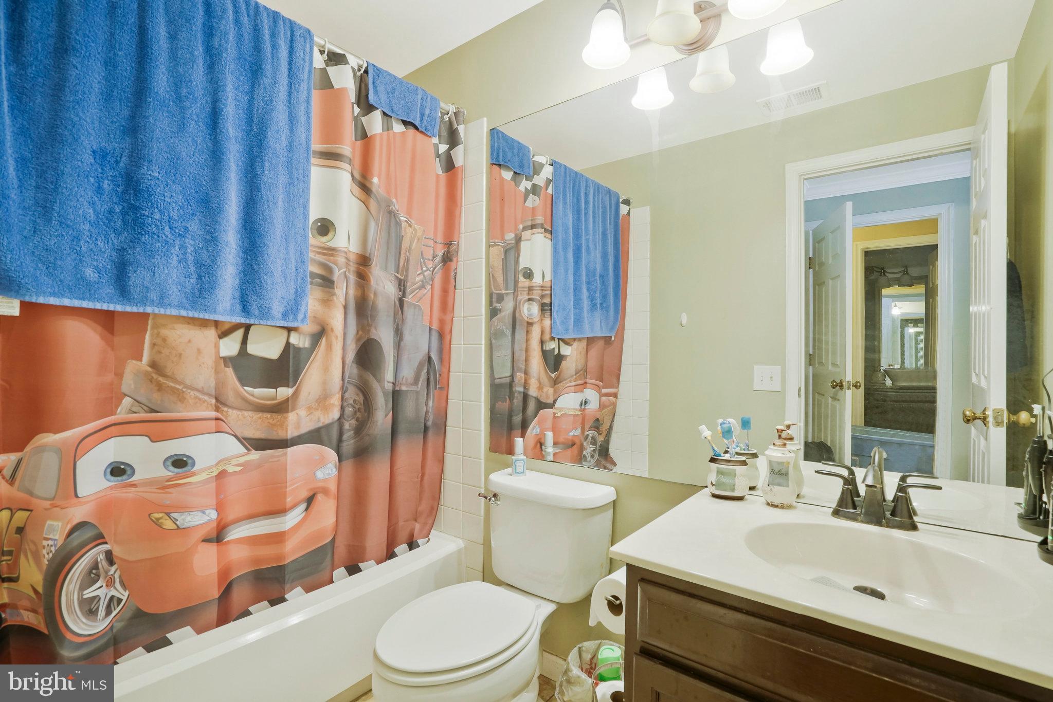 GUNSTON CORNER - Residential Lease