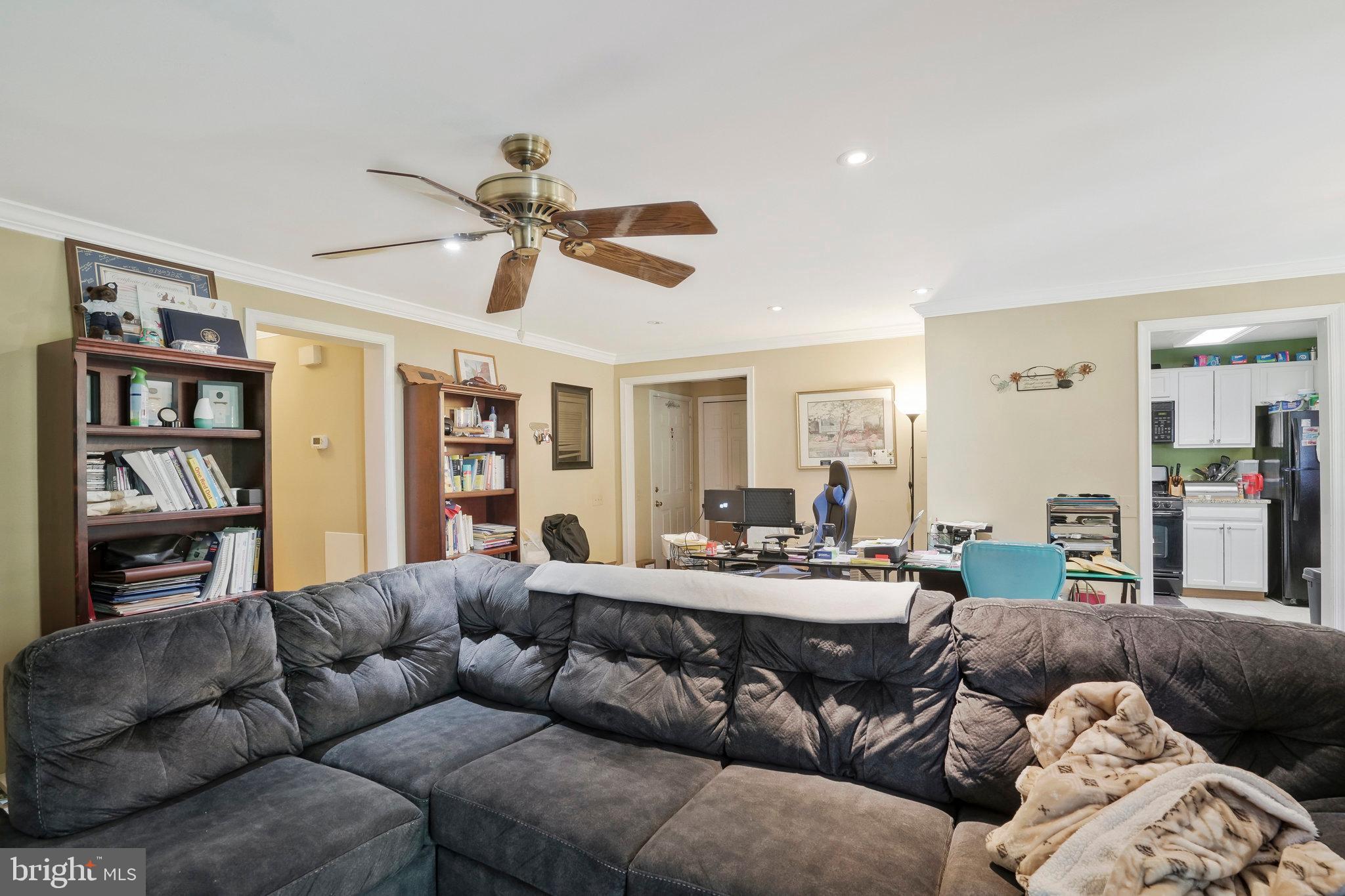 GUNSTON CORNER - Residential Lease