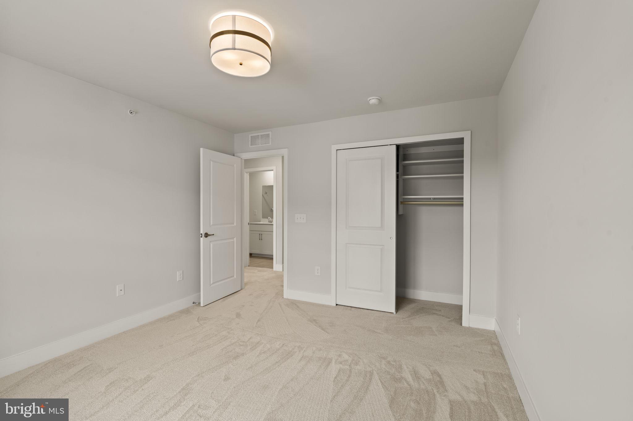 STEELPOINTE - Residential