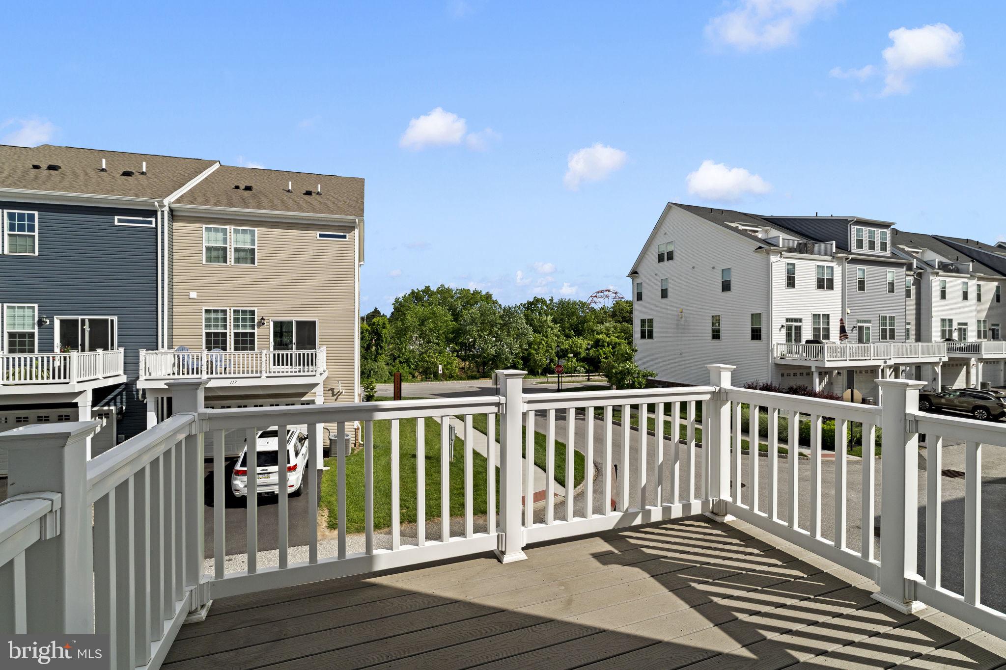 STEELPOINTE - Residential