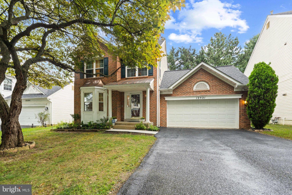 Photo of 12521 Hawks Nest Lane, GERMANTOWN, MD 20876 (MLS # MDMC2257004)