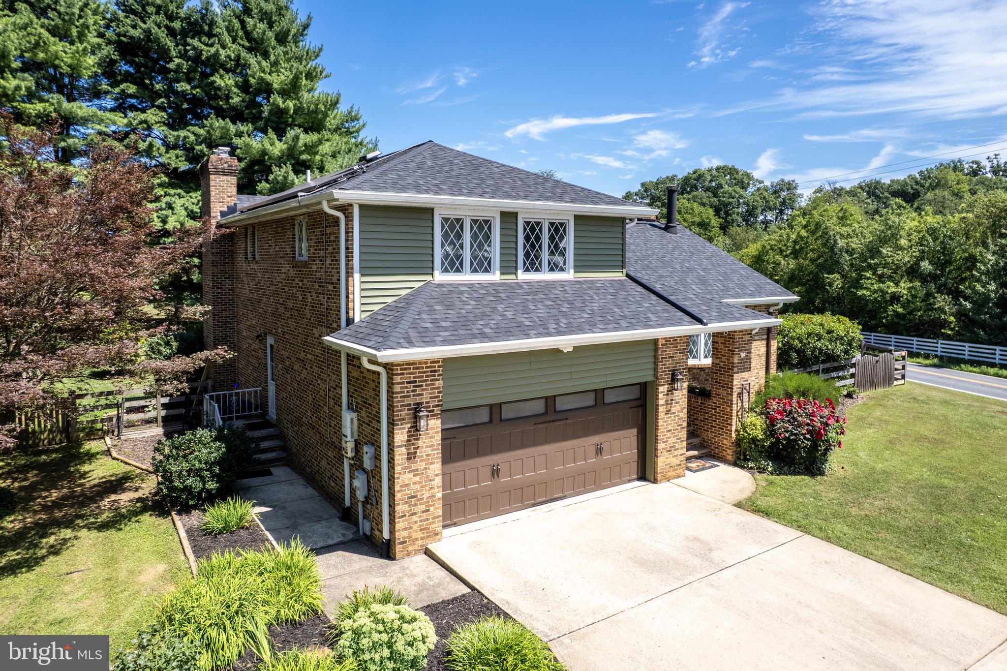 2624 NEUDECKER ROAD