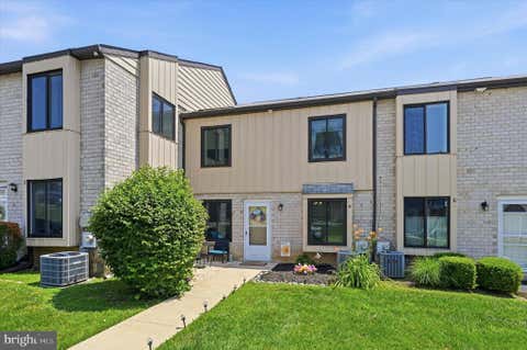 Condo For Sale - 5200 Hilltop Drive #J4<br/> Delaware County, BROOKHAVEN, PA 19015